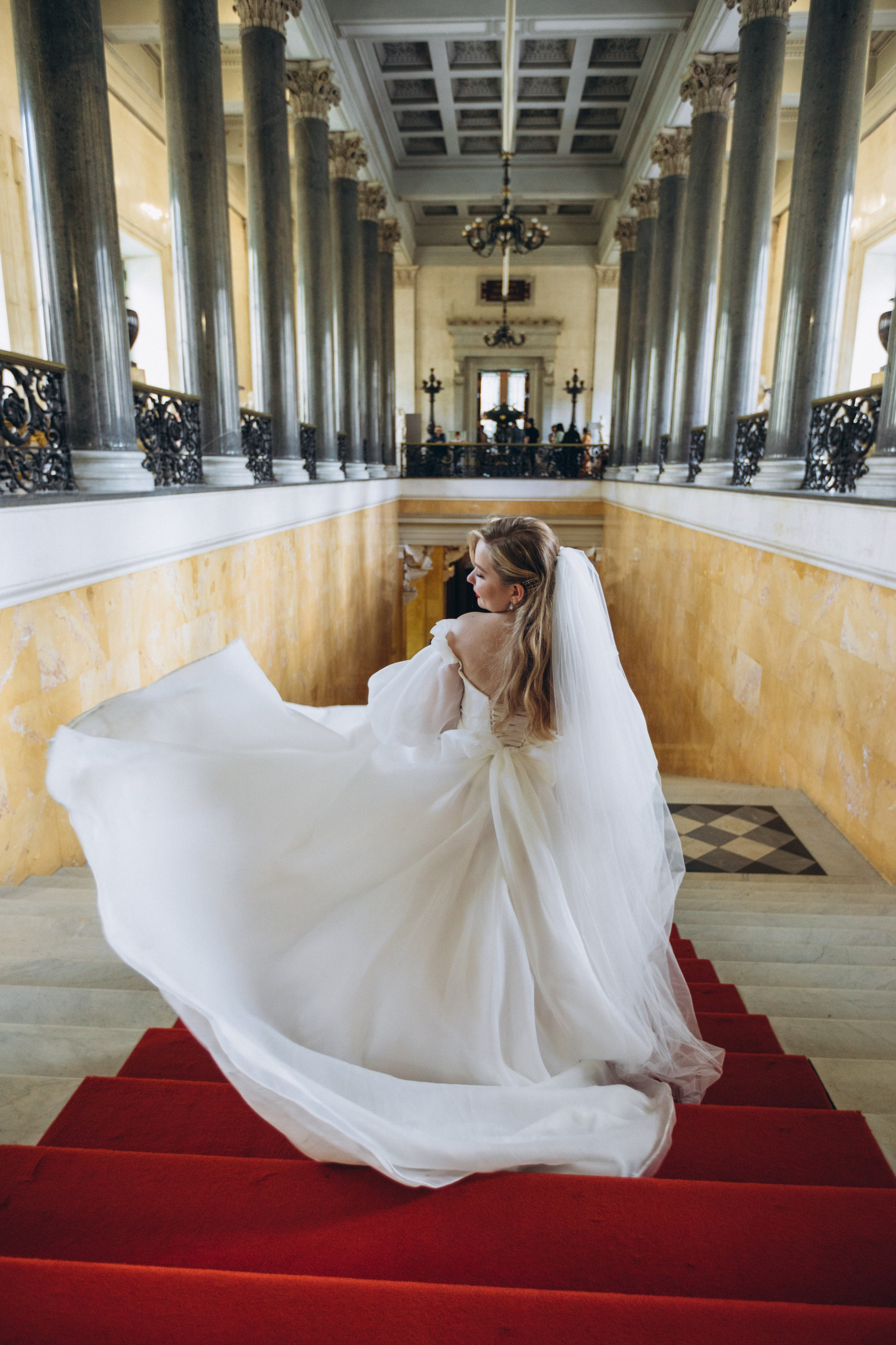 Прогулка в Эрмитаже. Свадебный и семейный фотограф в Санкт-Петербурге Яцына Юрий. Видеоопер
