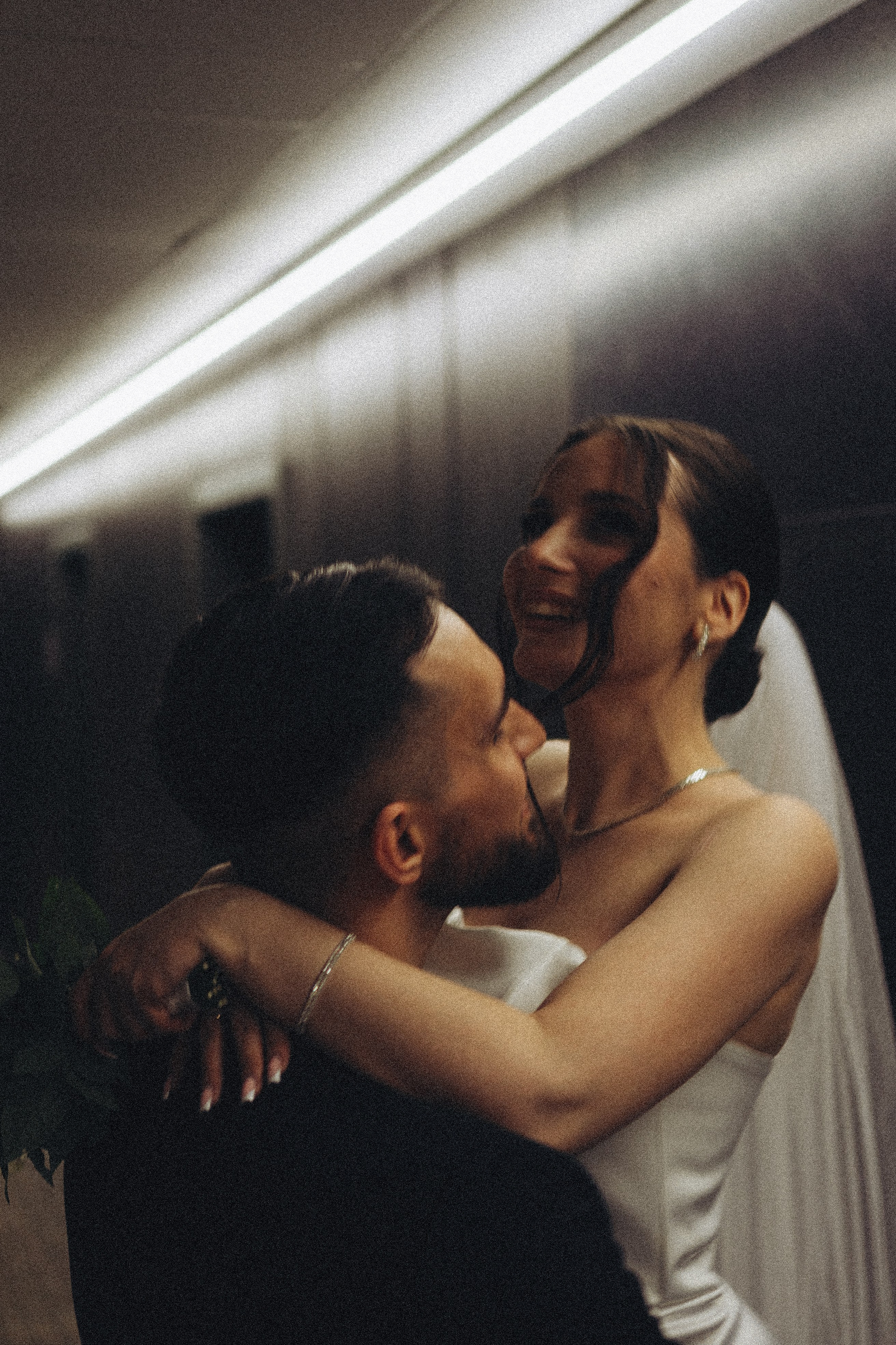 СВАДЕБНАЯ СЬЕМКА СБОРОВ ЖЕНИХА И НЕВЕСТЫ В ОТЕЛЕ И ТАКЖЕ ФОТОСЕССИИЯ В ОТЕЛЕЕ МЕГАПОЛИС БРЯНСК. Профессиональный фотограф, Санкт-Петербург — Виктория Богомолова