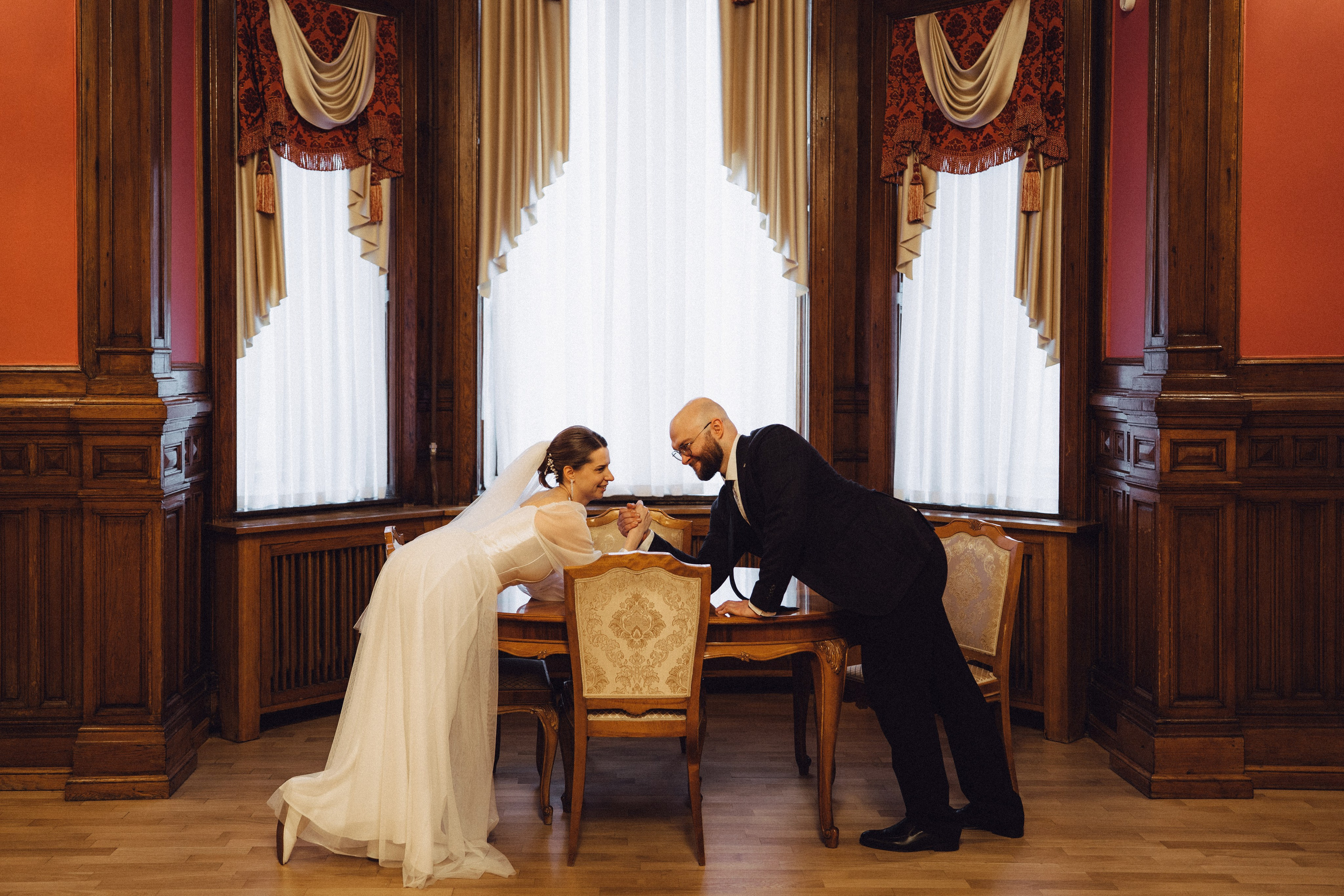 СВАДЕБНАЯ СЬЕМКА ВО ВТОРОМ ДВОРЦЕ (ДЕКАБРЬ) ТАКЖЕ СЬЕМКА В СТУДИИ НА ЧЕРНЫШЕВСКОЙ. Профессиональный фотограф, Санкт-Петербург — Виктория Богомолова