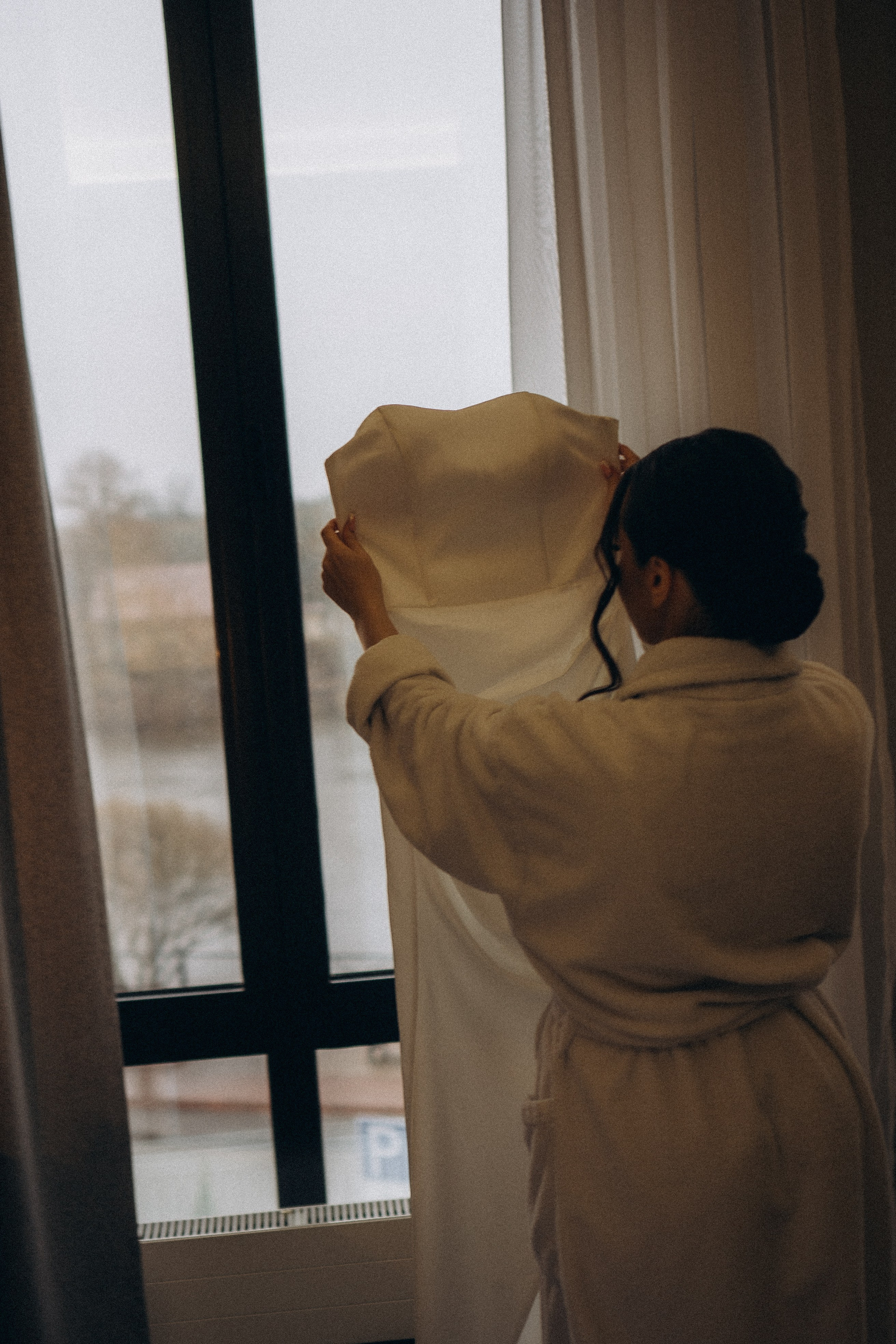 СВАДЕБНАЯ СЬЕМКА СБОРОВ ЖЕНИХА И НЕВЕСТЫ В ОТЕЛЕ И ТАКЖЕ ФОТОСЕССИИЯ В ОТЕЛЕЕ МЕГАПОЛИС БРЯНСК. Профессиональный фотограф, Санкт-Петербург — Виктория Богомолова