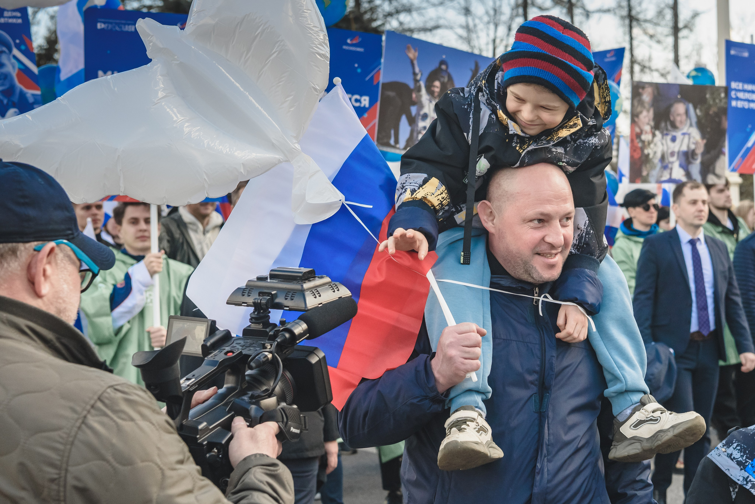 День космонавтики 2024 (Москва). Репортаж | фотосъемка в Москве и РФ | Фотограф Александр Емелькин