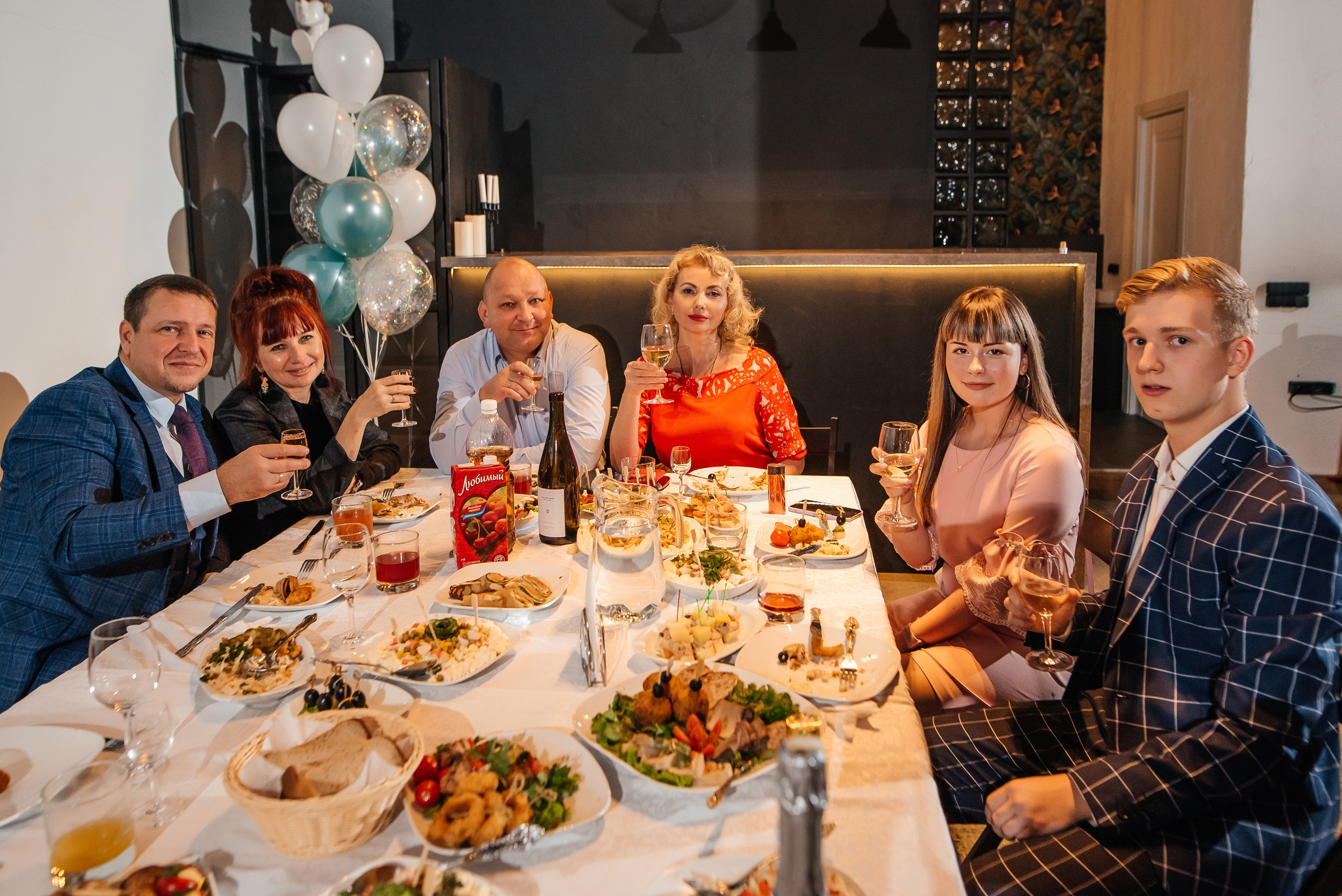 Свадебный банкет в «Фактуре». Свадебный фотограф Елена Рякина