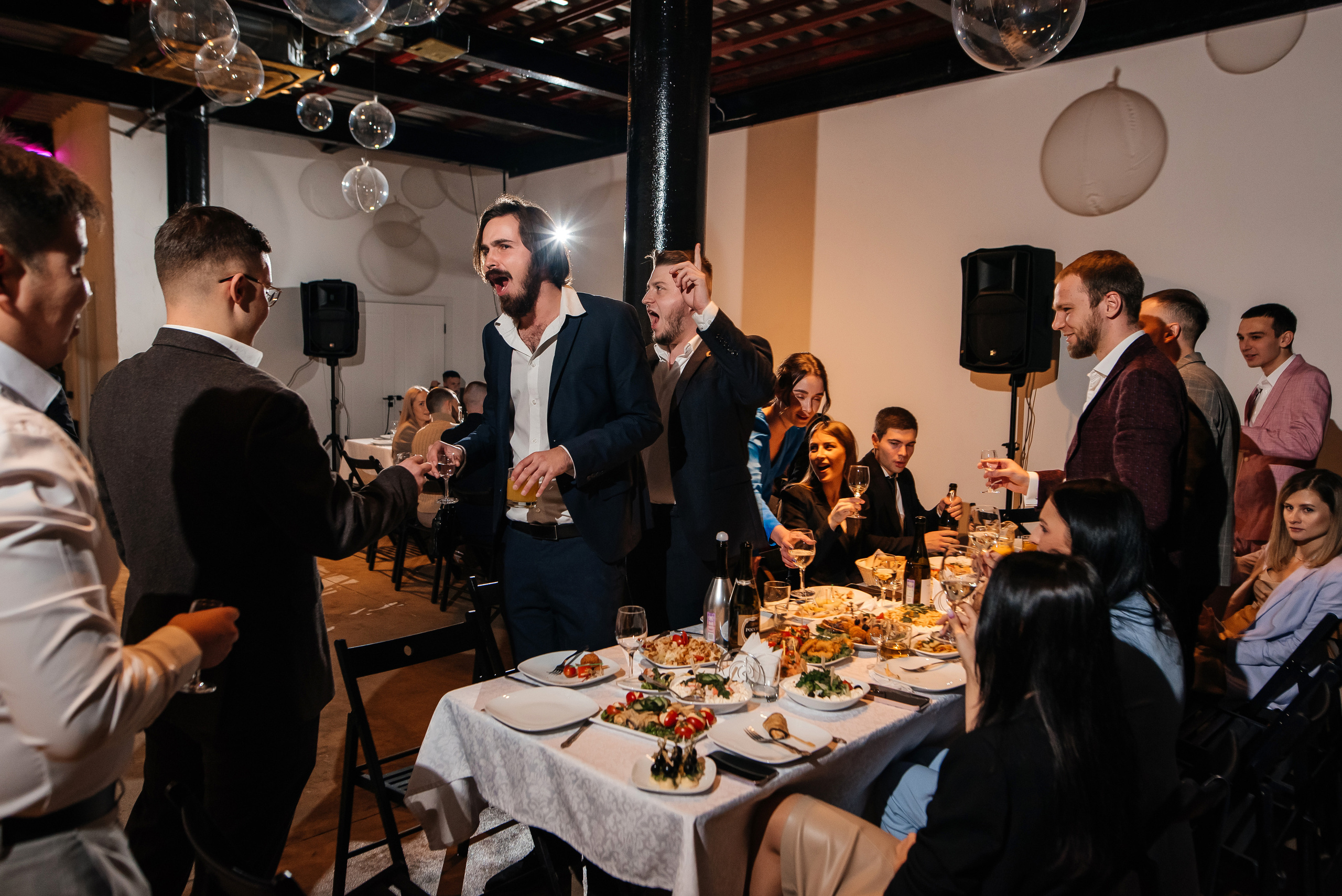 Свадебный банкет в «Фактуре». Свадебный фотограф Елена Рякина