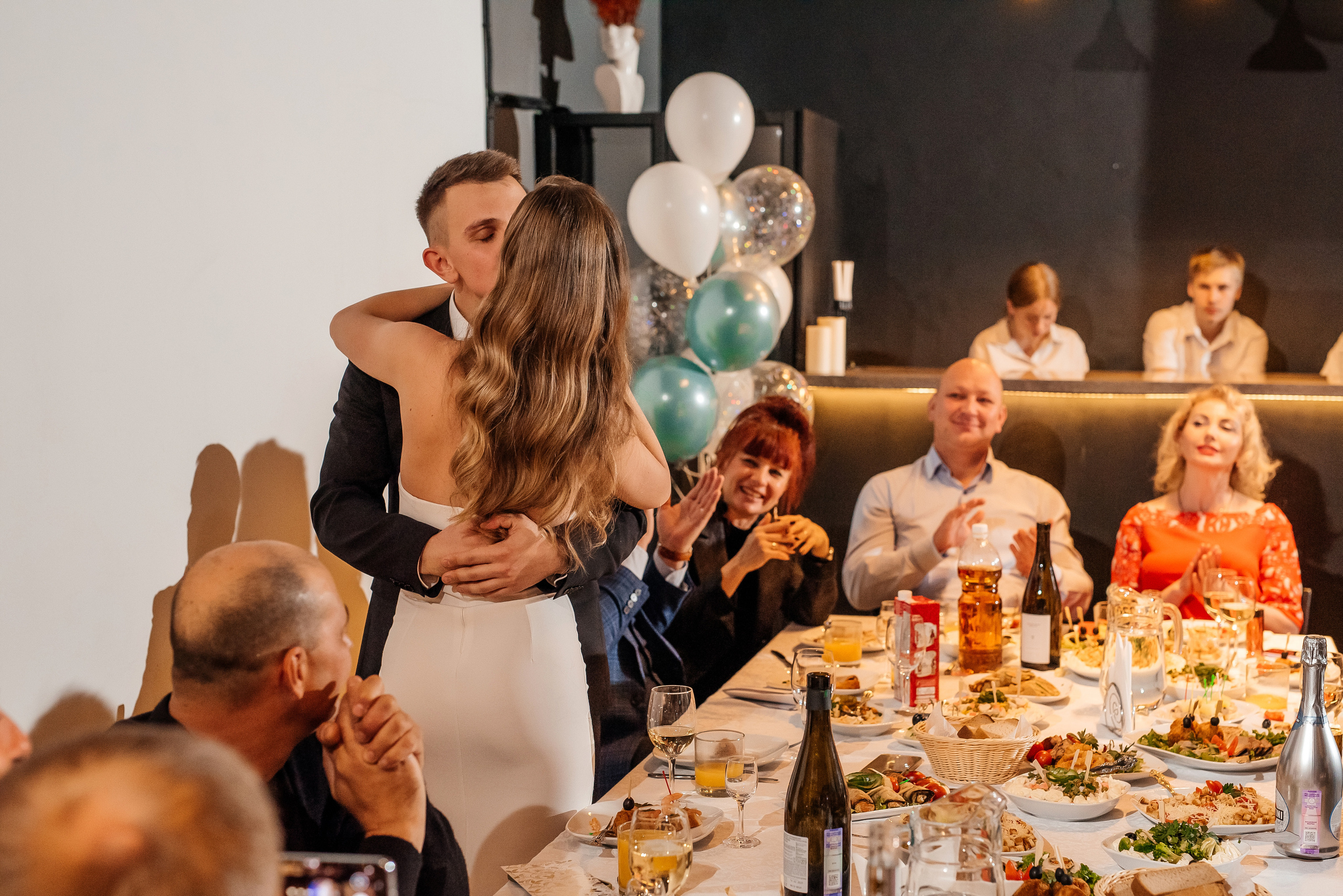 Свадебный банкет в «Фактуре». Свадебный фотограф Елена Рякина