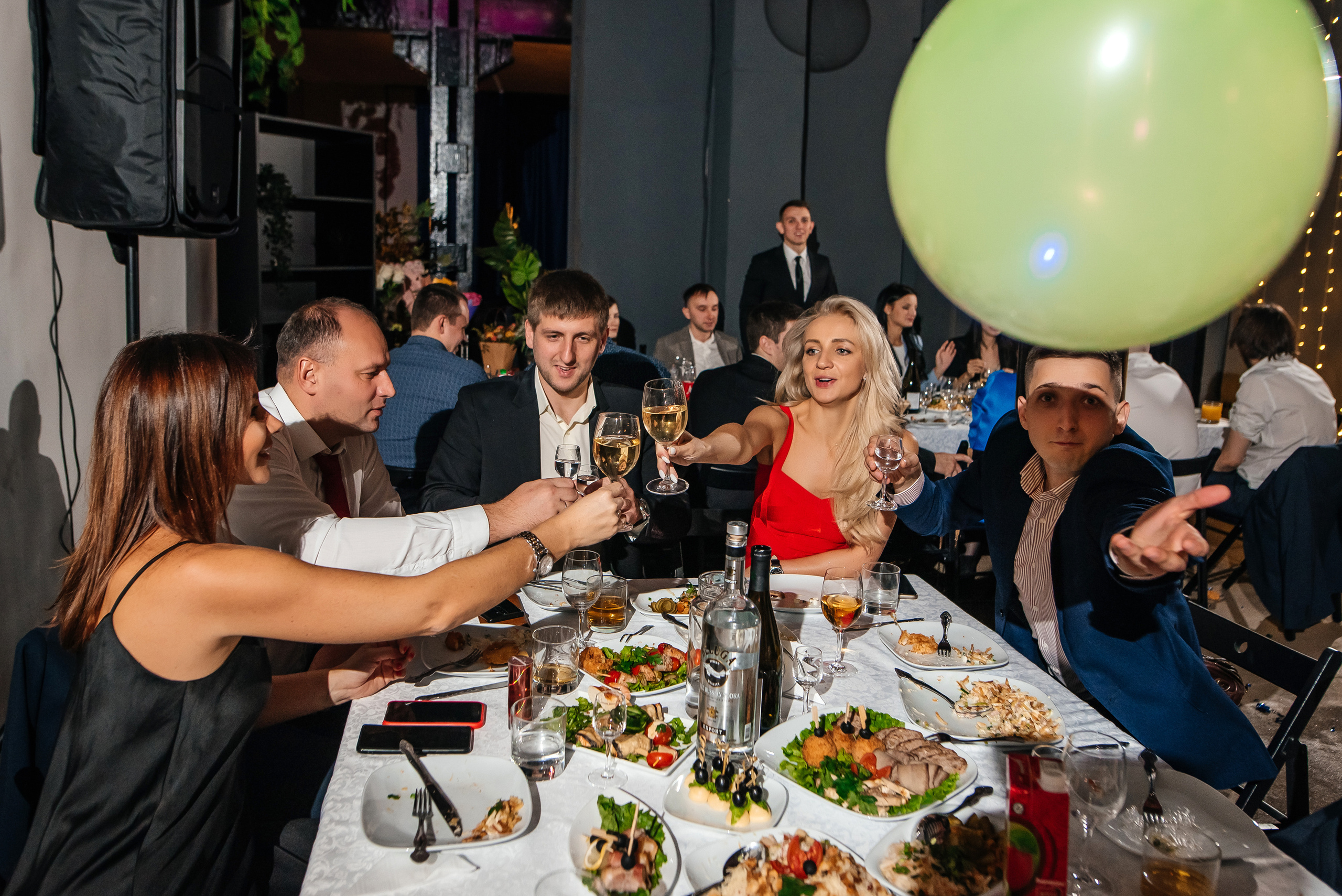 Свадебный банкет в «Фактуре». Свадебный фотограф Елена Рякина