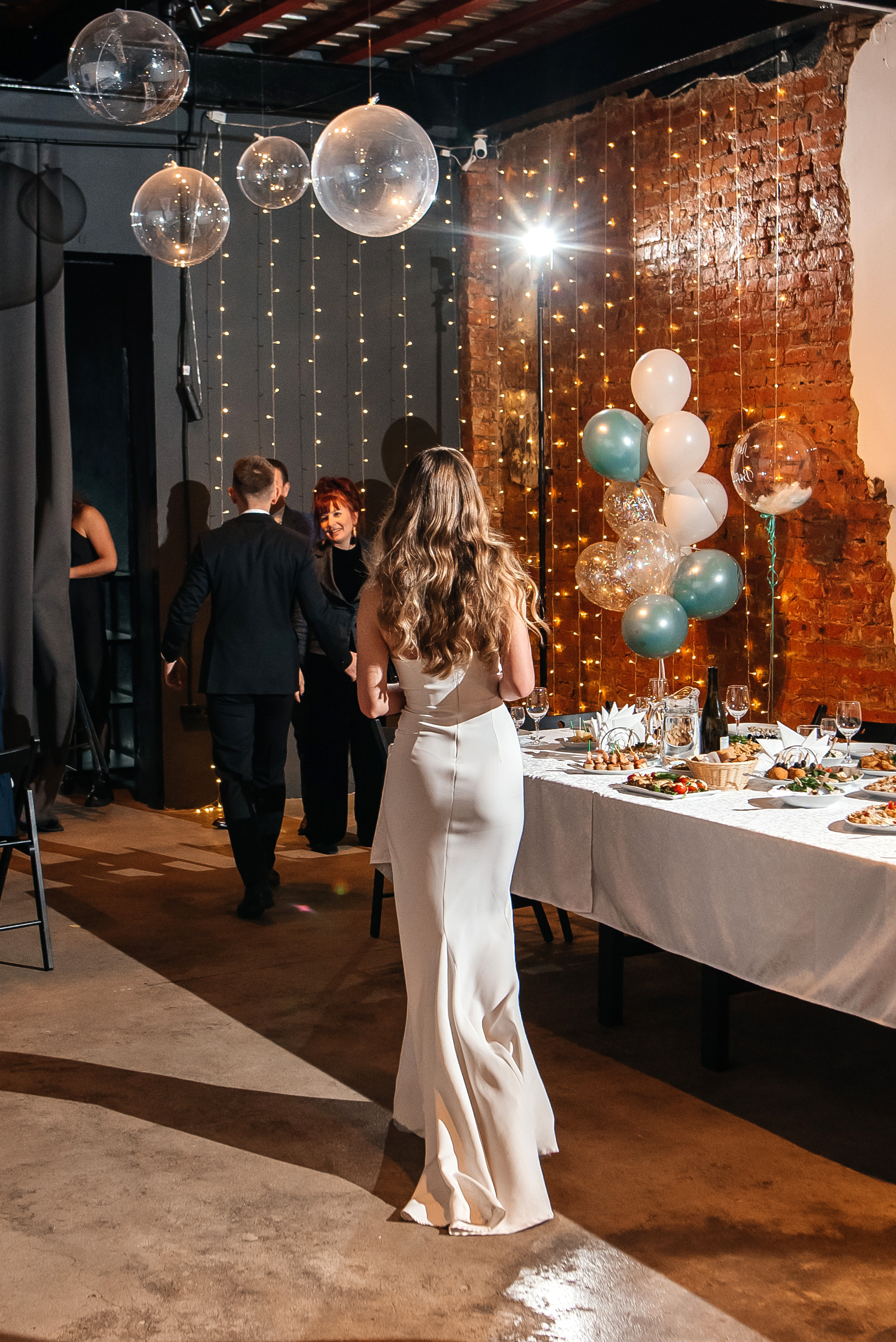 Свадебный банкет в «Фактуре». Свадебный фотограф Елена Рякина