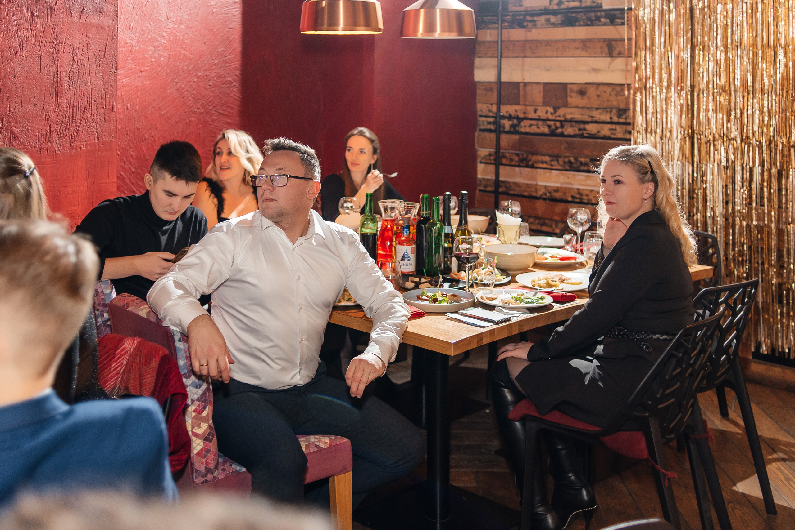 Корпоратив в кафе «Хохлома». Свадебный фотограф Елена Рякина