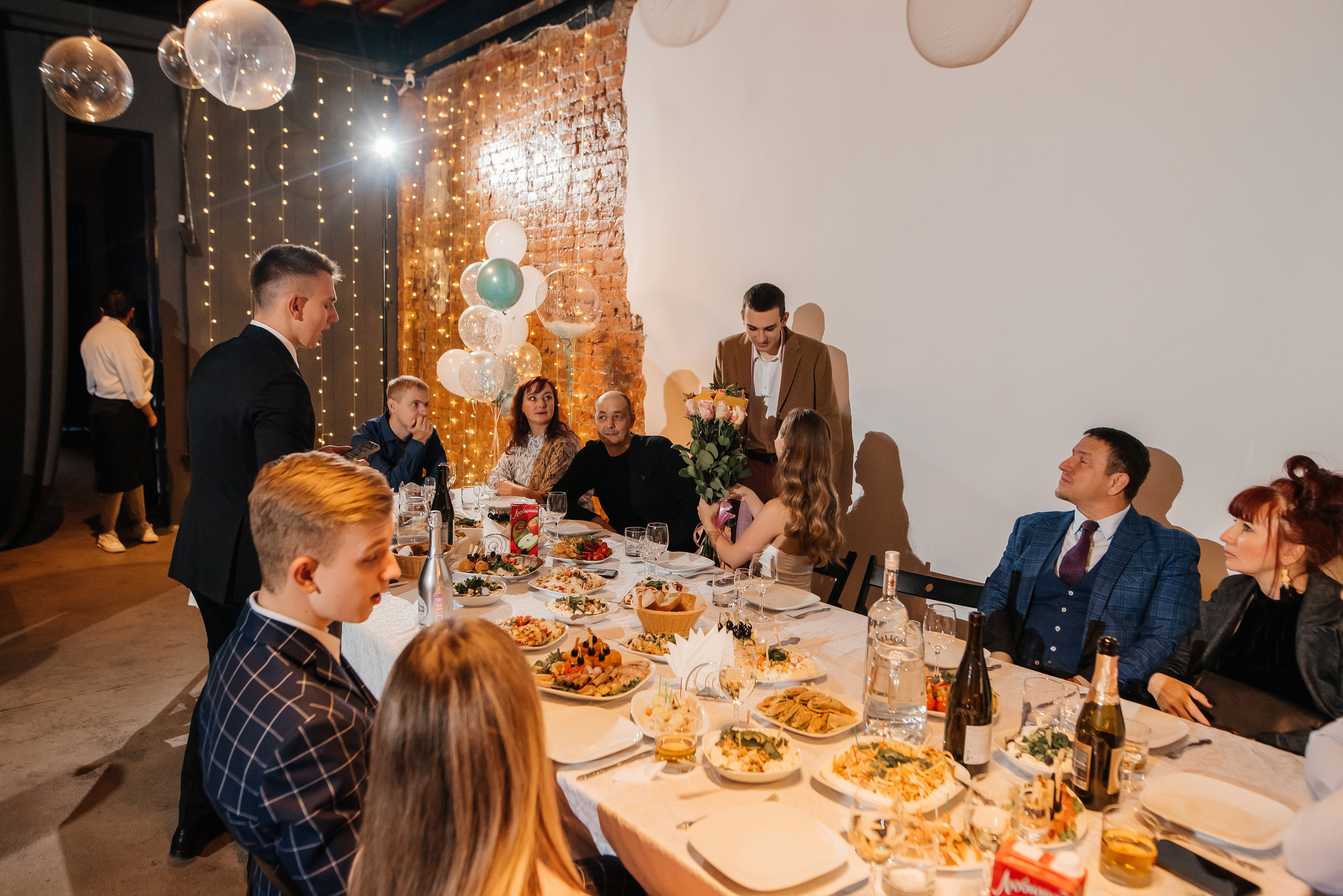 Свадебный банкет в «Фактуре». Свадебный фотограф Елена Рякина