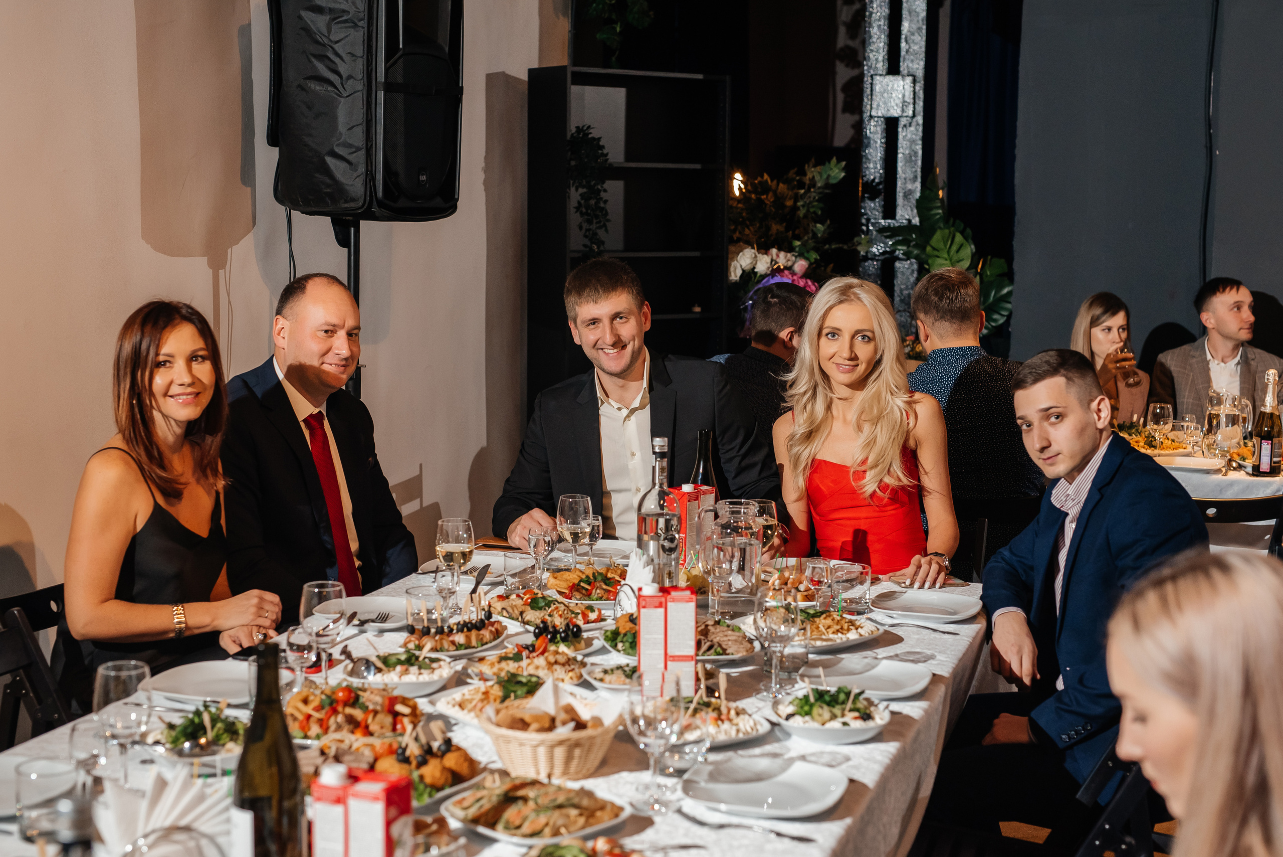 Свадебный банкет в «Фактуре». Свадебный фотограф Елена Рякина