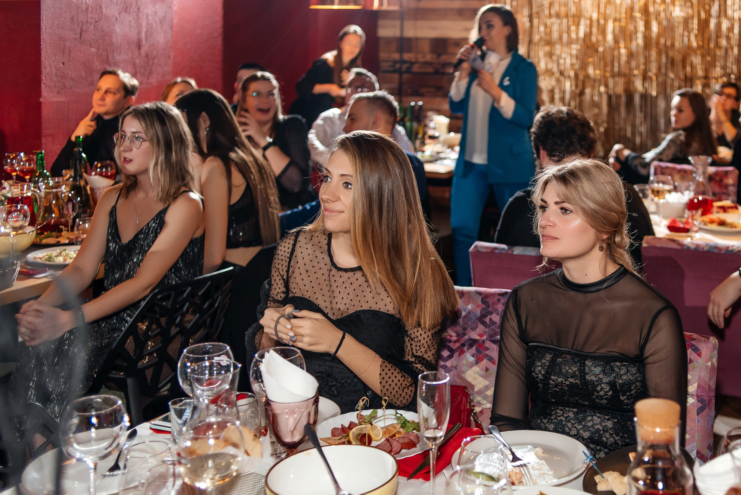 Корпоратив в кафе «Хохлома». Свадебный фотограф Елена Рякина