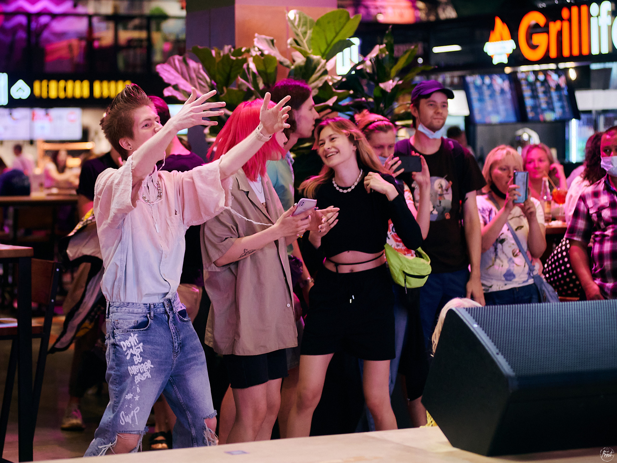 О! Марго. Фотографии отовсюду и обо всем