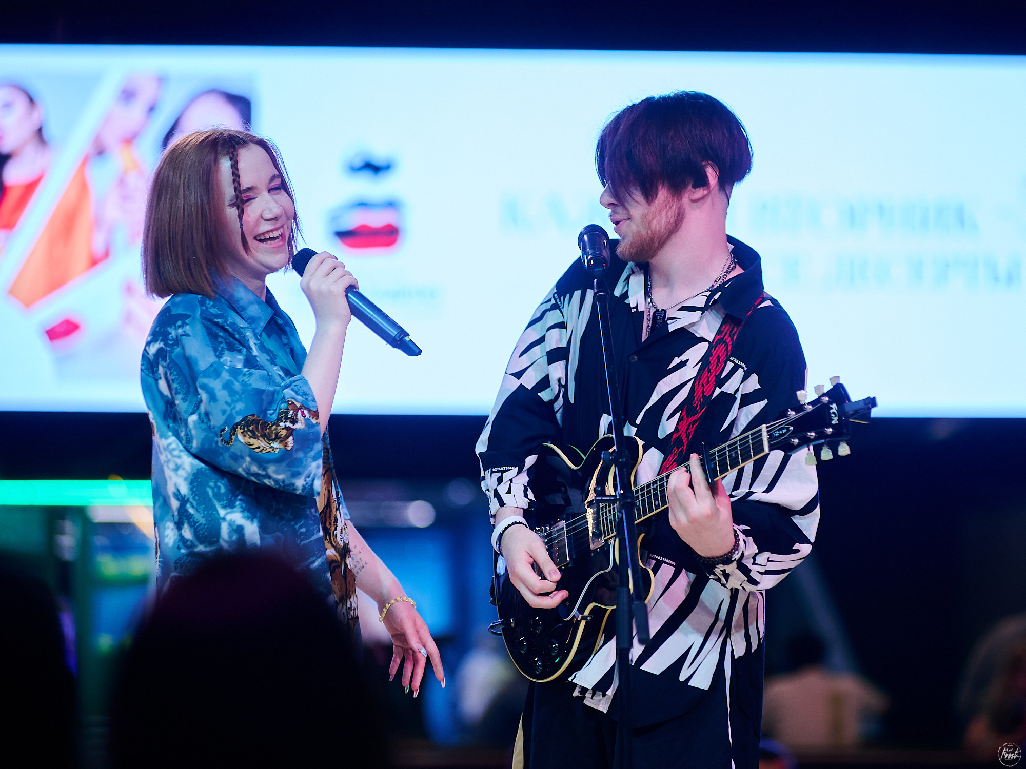 О! Марго. Фотографии отовсюду и обо всем