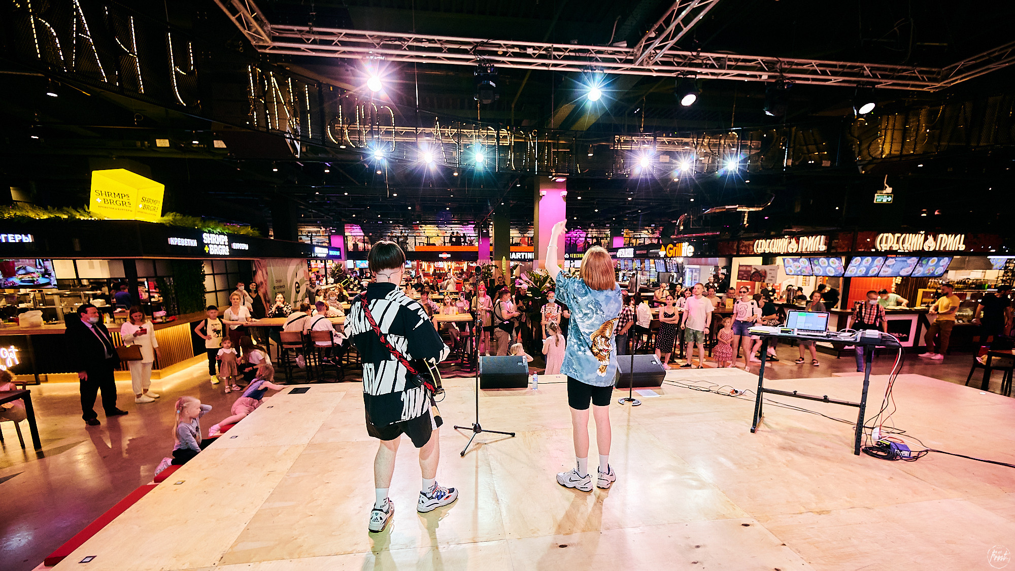 О! Марго. Фотографии отовсюду и обо всем