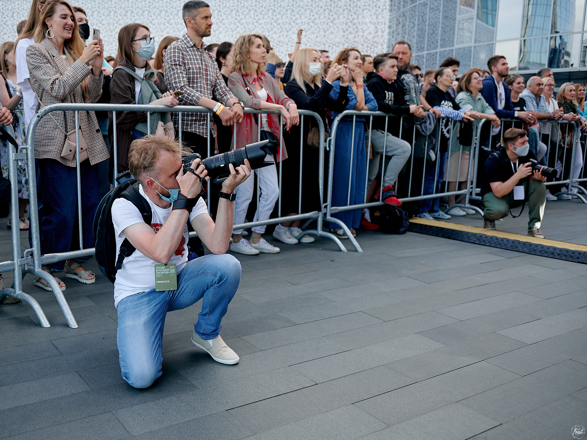 Концерт группы OQJAV в Екатеринбурге. Фотографии отовсюду и обо всем