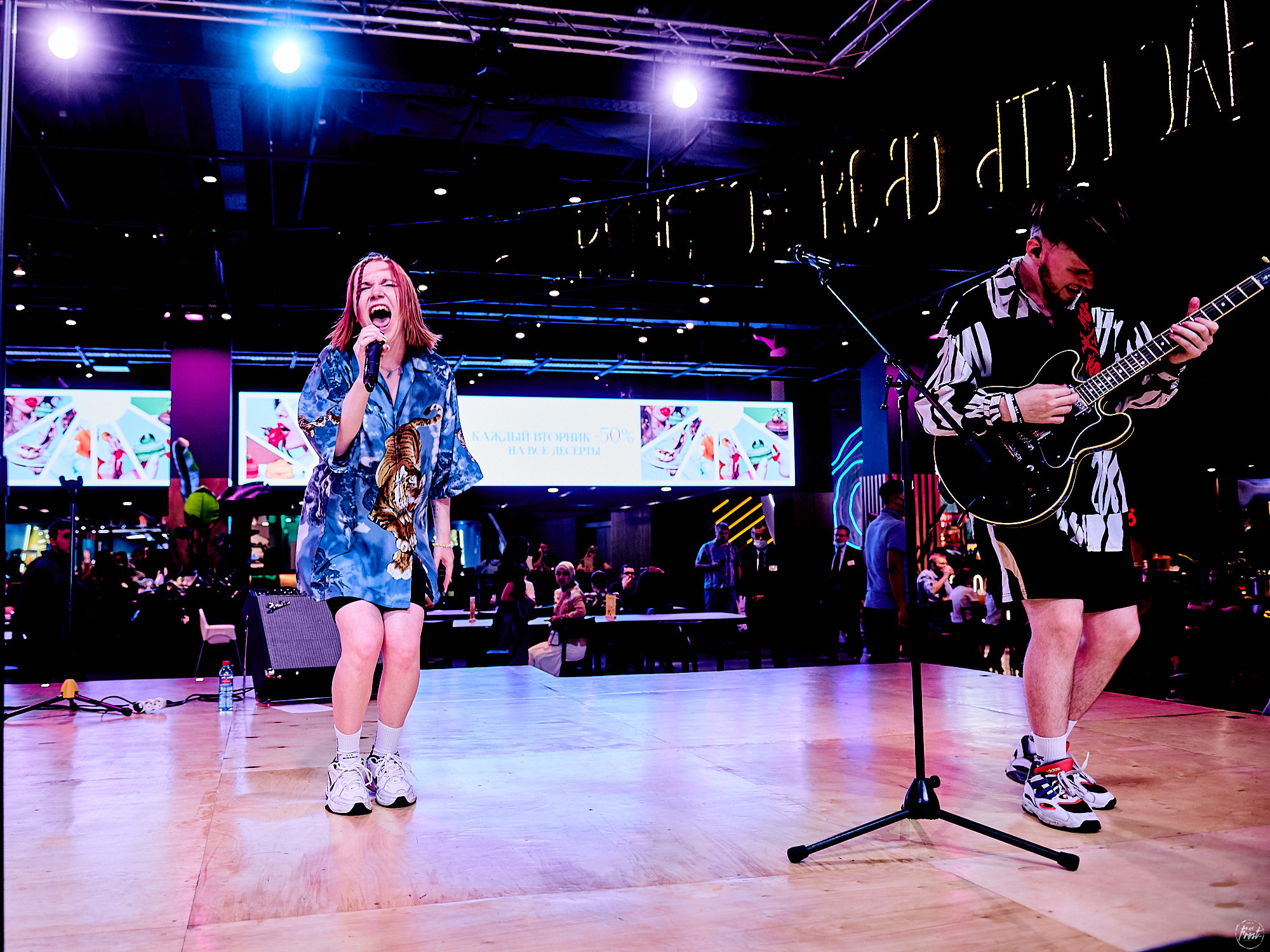 О! Марго. Фотографии отовсюду и обо всем