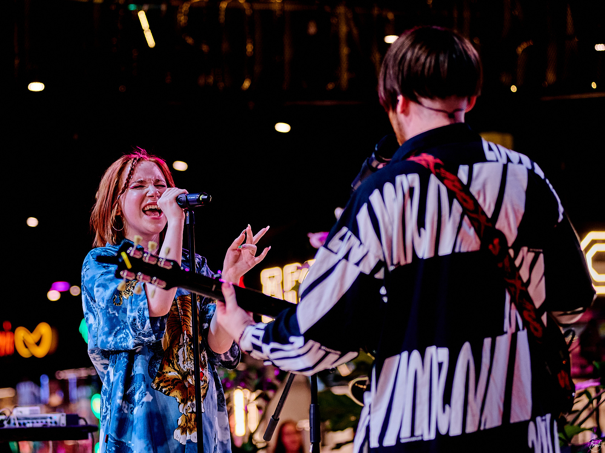 О! Марго. Фотографии отовсюду и обо всем