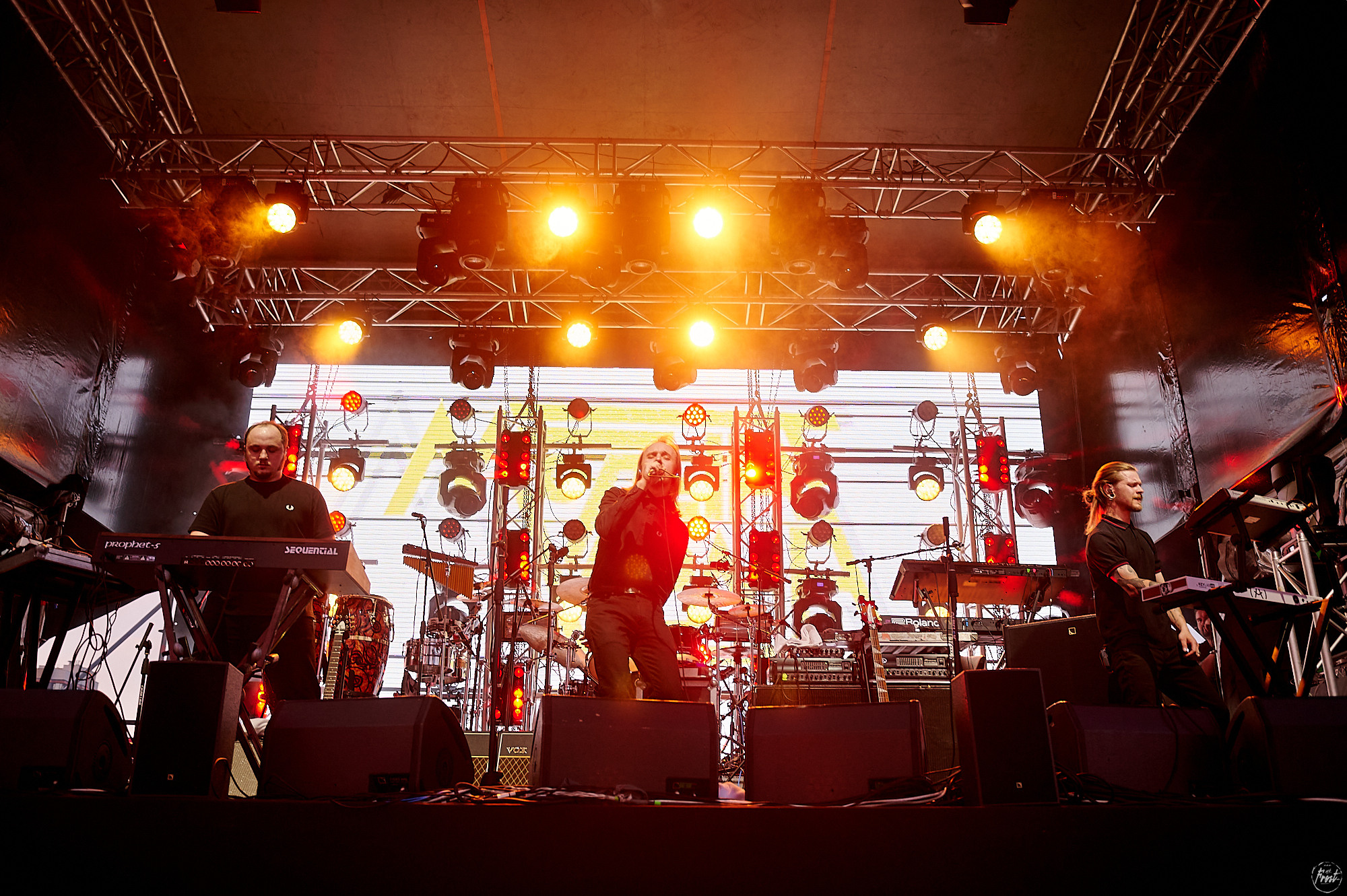 Концерт группы Молчат дома / Molchat doma в Екатеринбурге. Фотографии отовсюду и обо всем