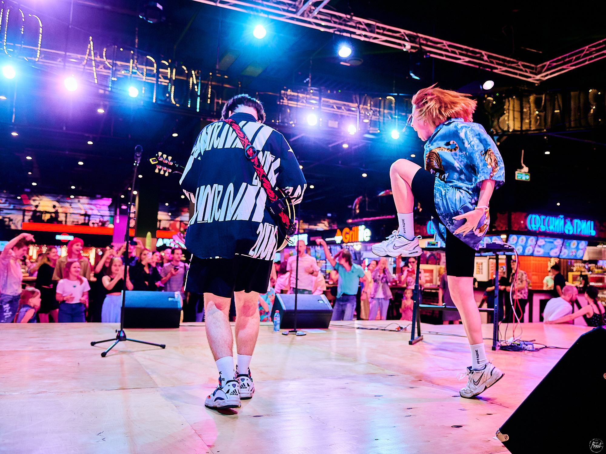 О! Марго. Фотографии отовсюду и обо всем