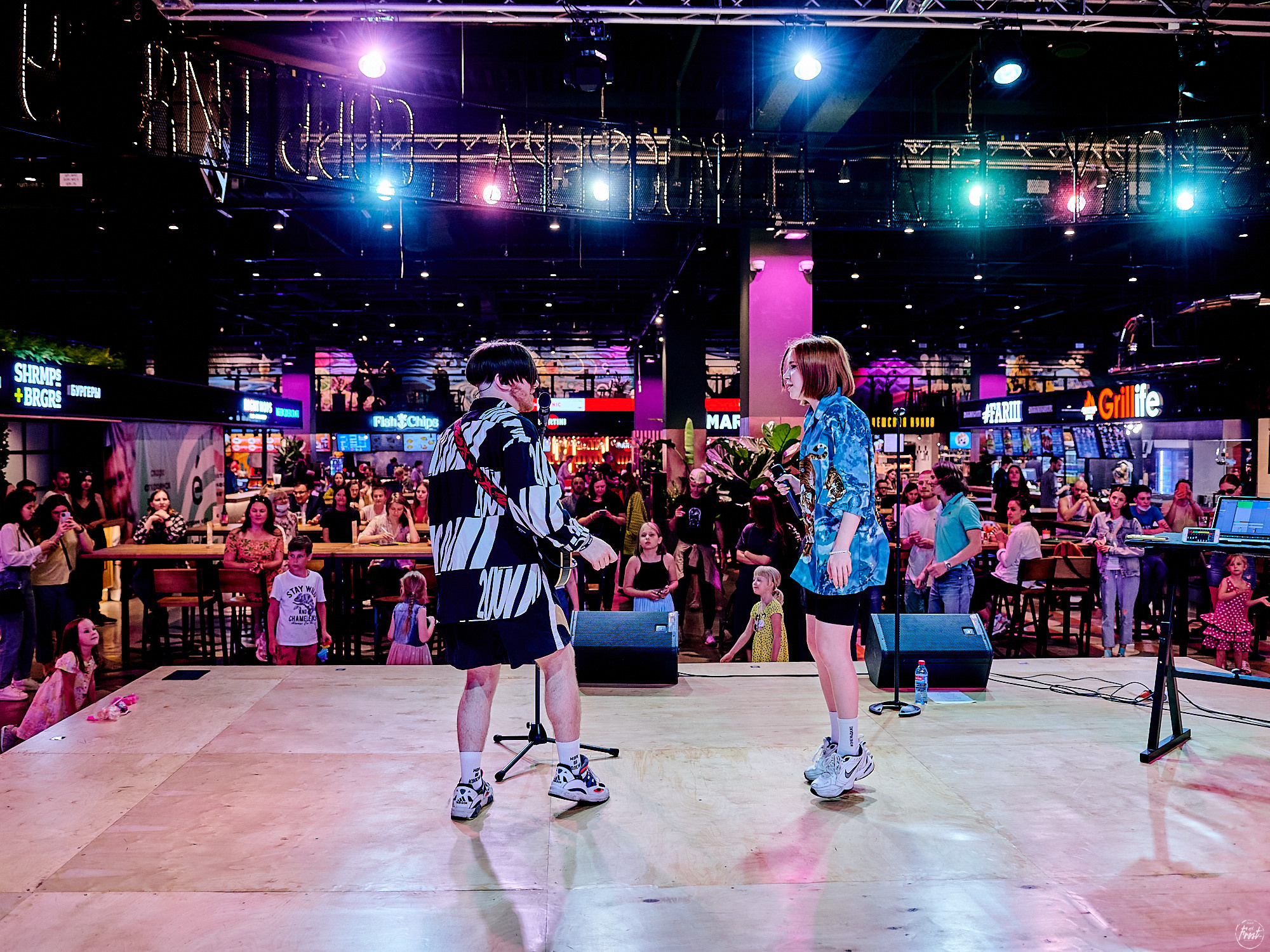 О! Марго. Фотографии отовсюду и обо всем