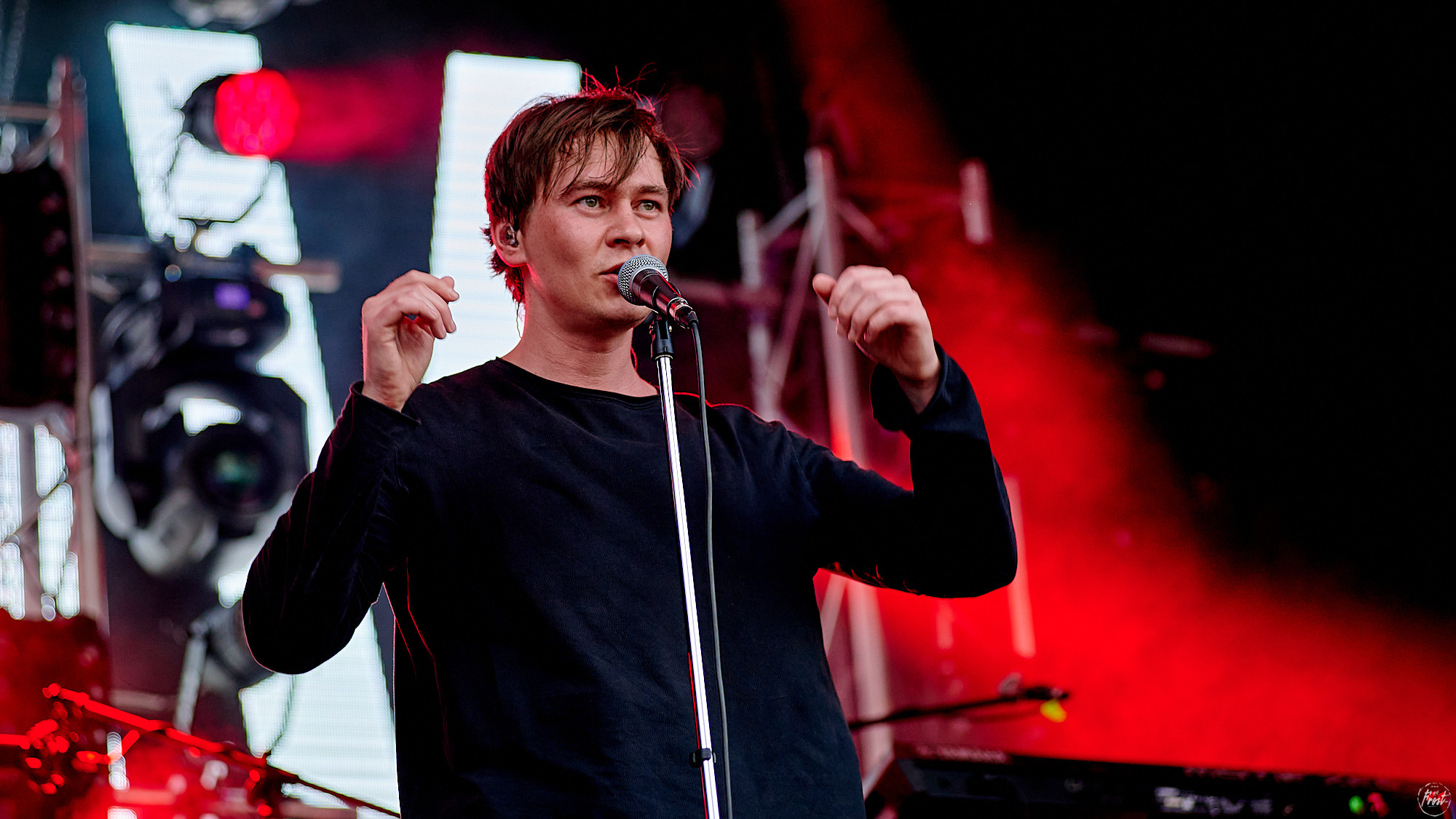 Концерт группы OQJAV в Екатеринбурге. Фотографии отовсюду и обо всем