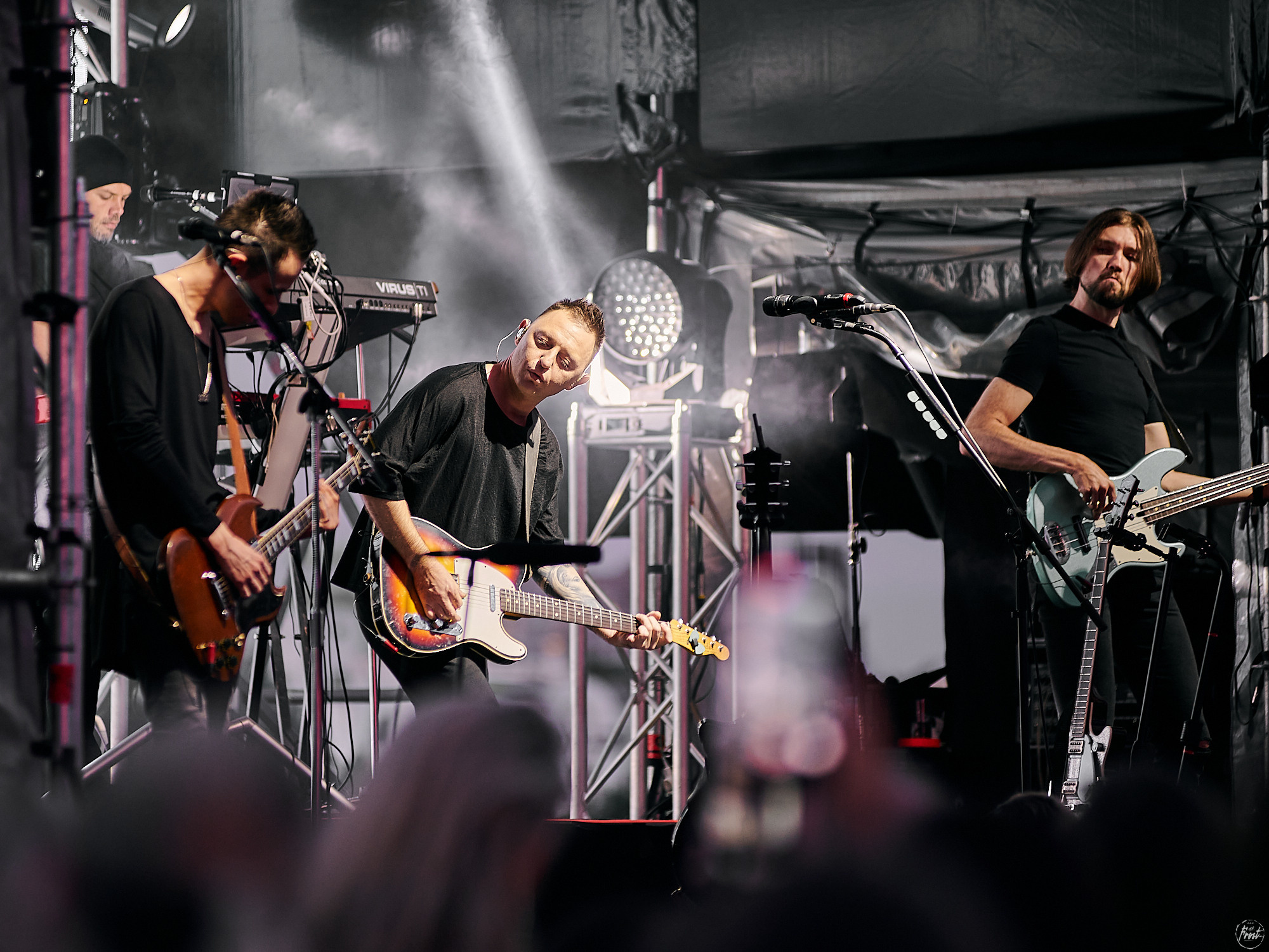 ЗВЕРИ. Фотографии отовсюду и обо всем