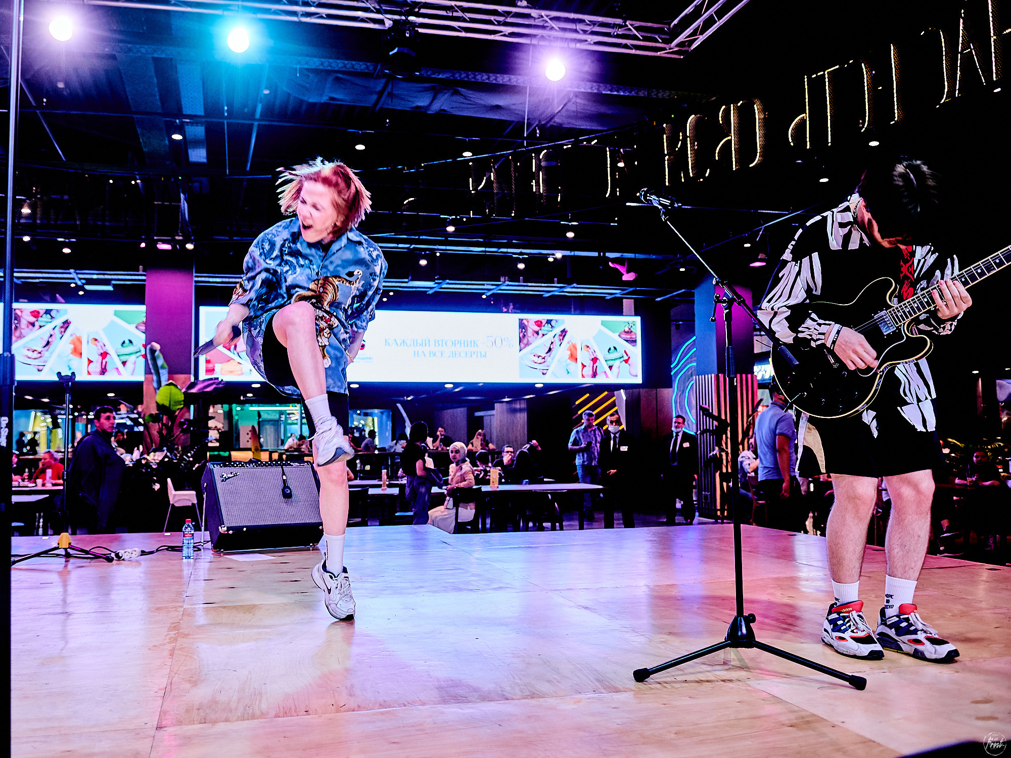 О! Марго. Фотографии отовсюду и обо всем