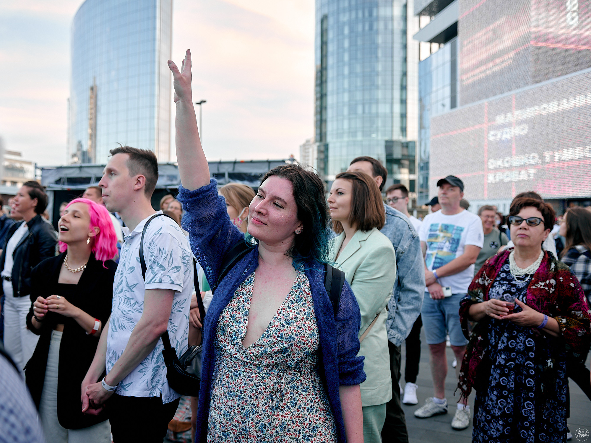 Концерт группы OQJAV в Екатеринбурге. Фотографии отовсюду и обо всем