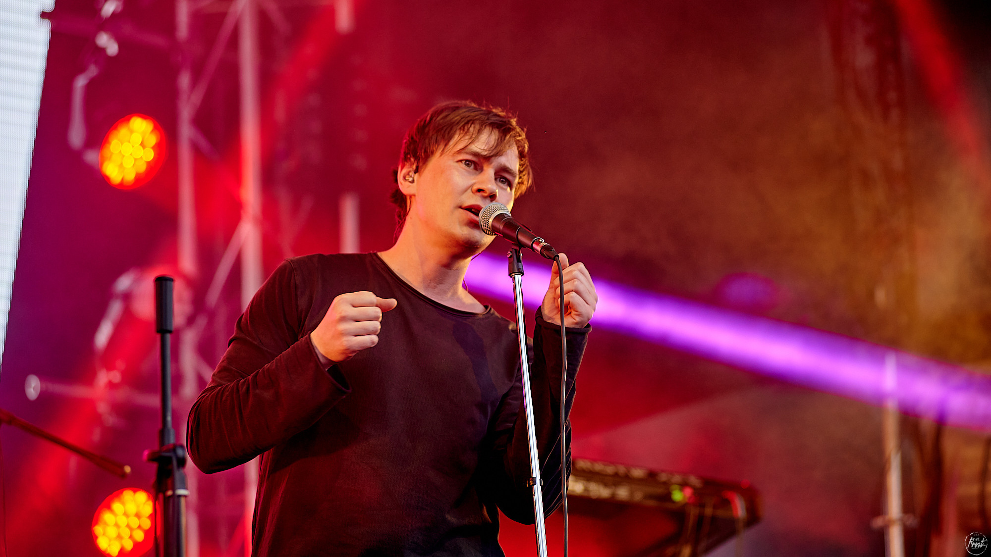 Концерт группы OQJAV в Екатеринбурге. Фотографии отовсюду и обо всем