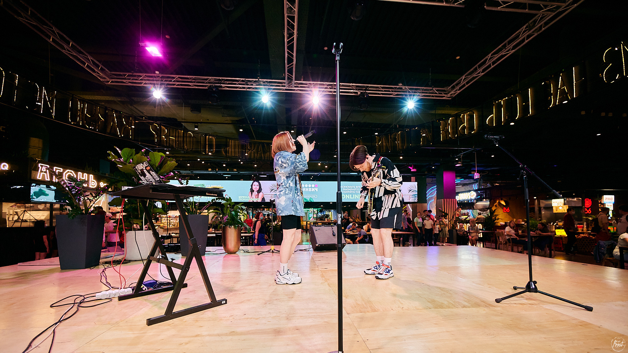 О! Марго. Фотографии отовсюду и обо всем