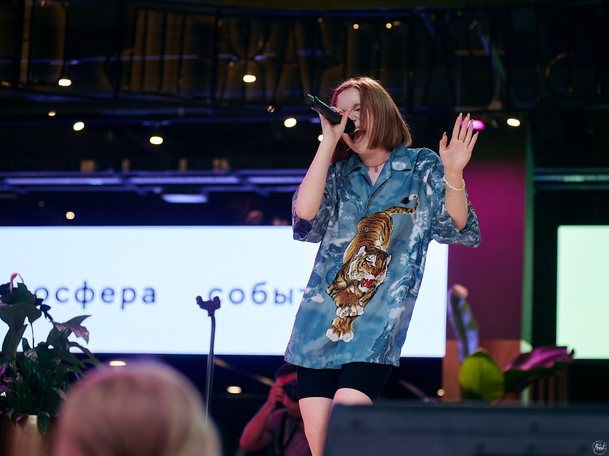 О! Марго. Фотографии отовсюду и обо всем