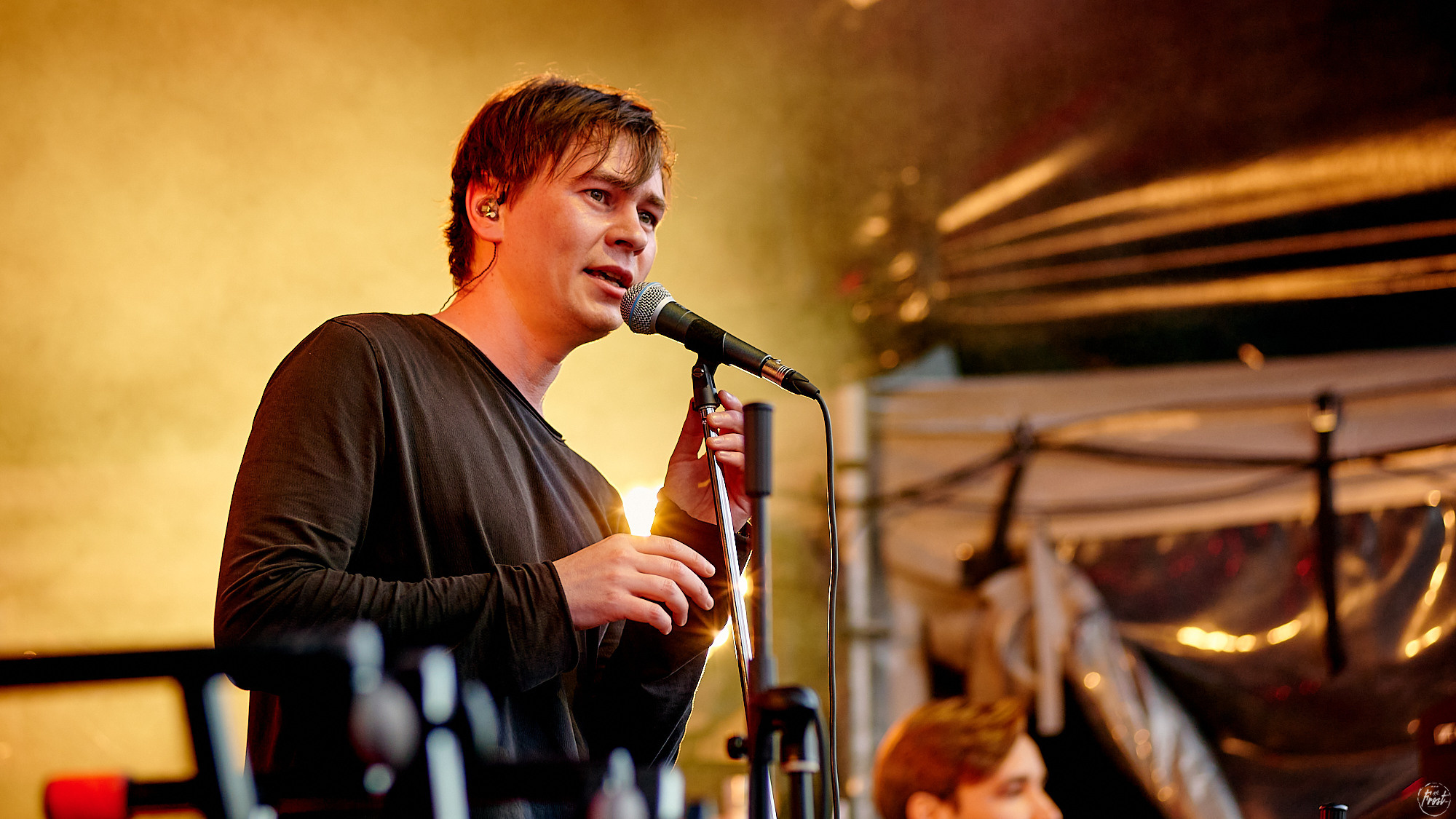 Концерт группы OQJAV в Екатеринбурге. Фотографии отовсюду и обо всем