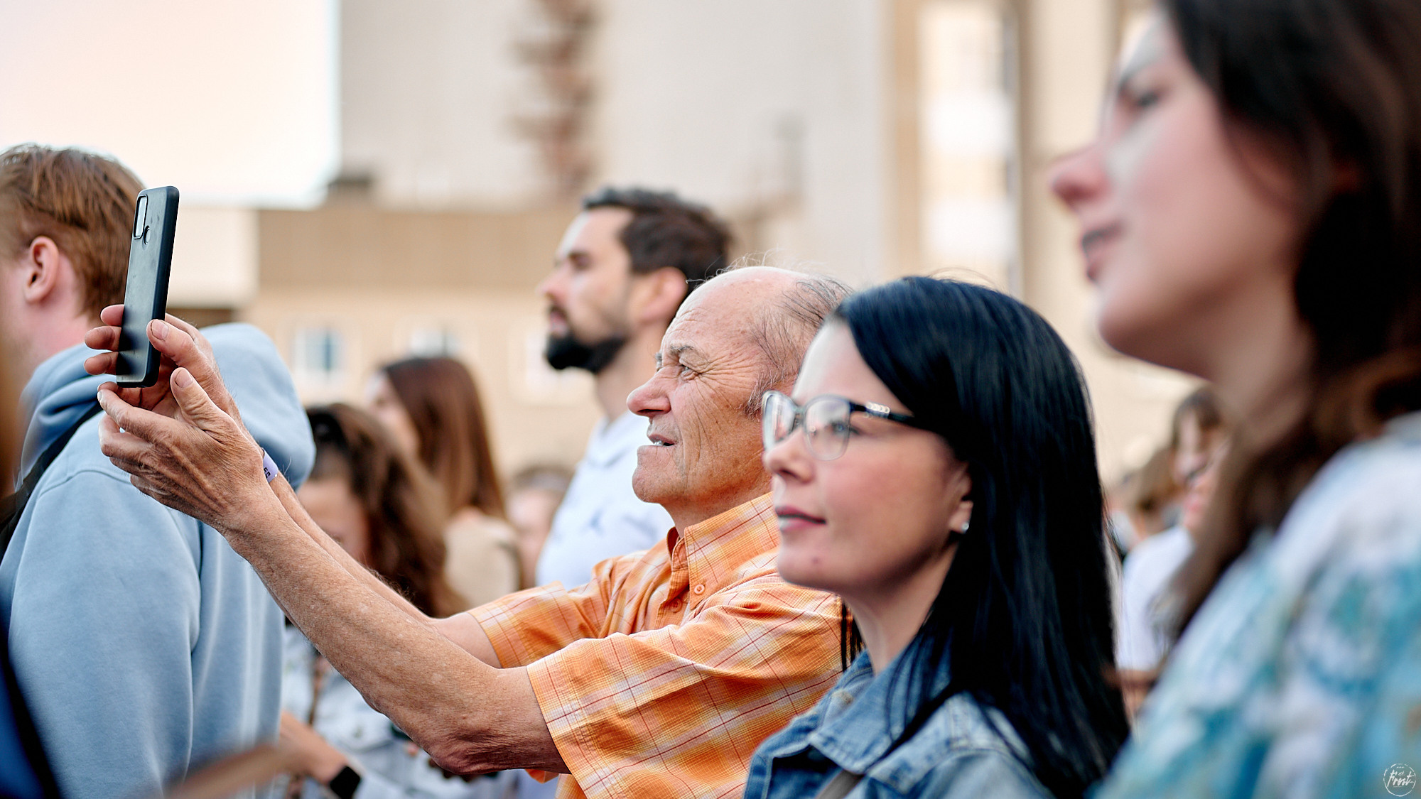 Концерт группы OQJAV в Екатеринбурге. Фотографии отовсюду и обо всем