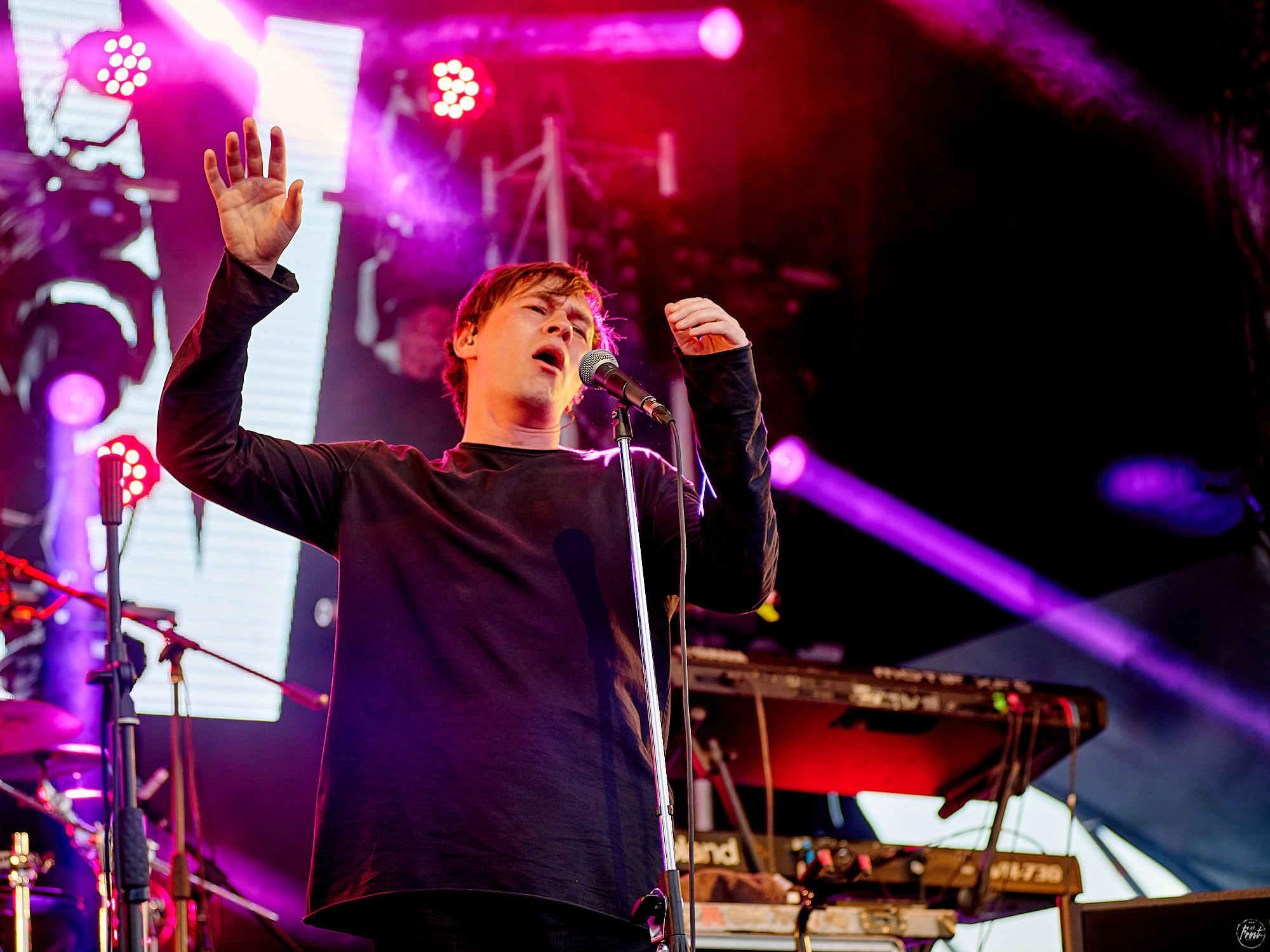 Концерт группы OQJAV в Екатеринбурге. Фотографии отовсюду и обо всем