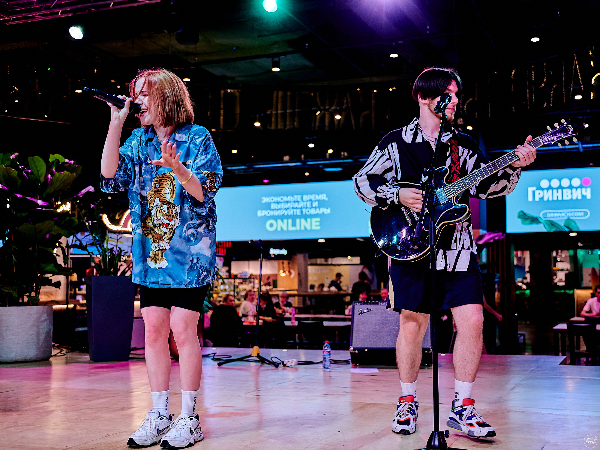 О! Марго. Фотографии отовсюду и обо всем