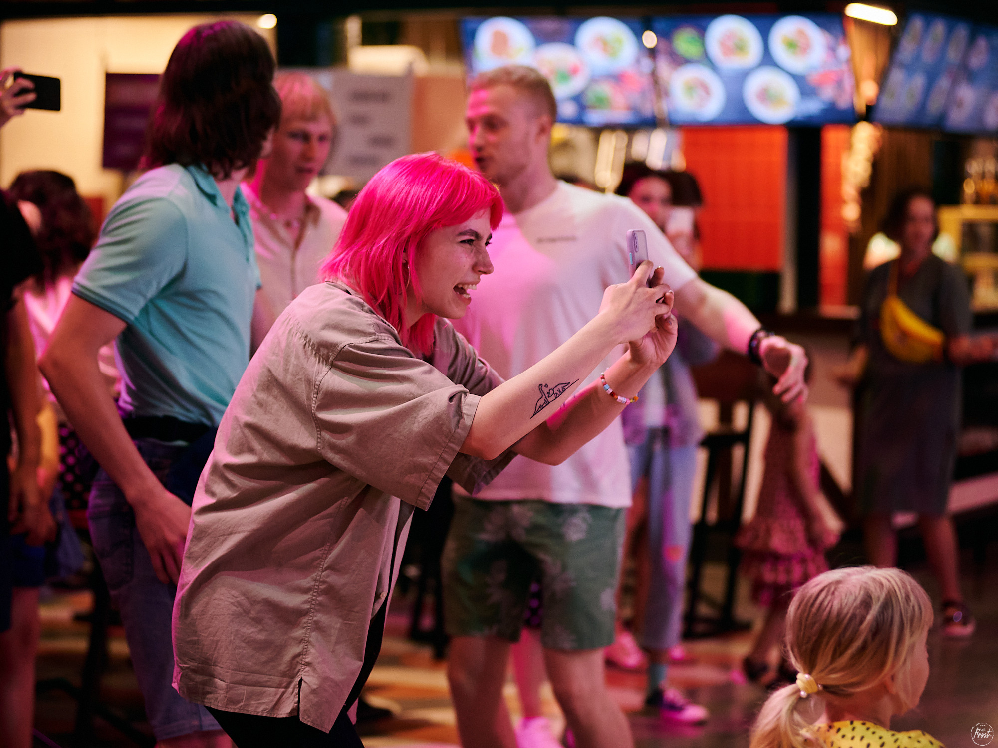 О! Марго. Фотографии отовсюду и обо всем