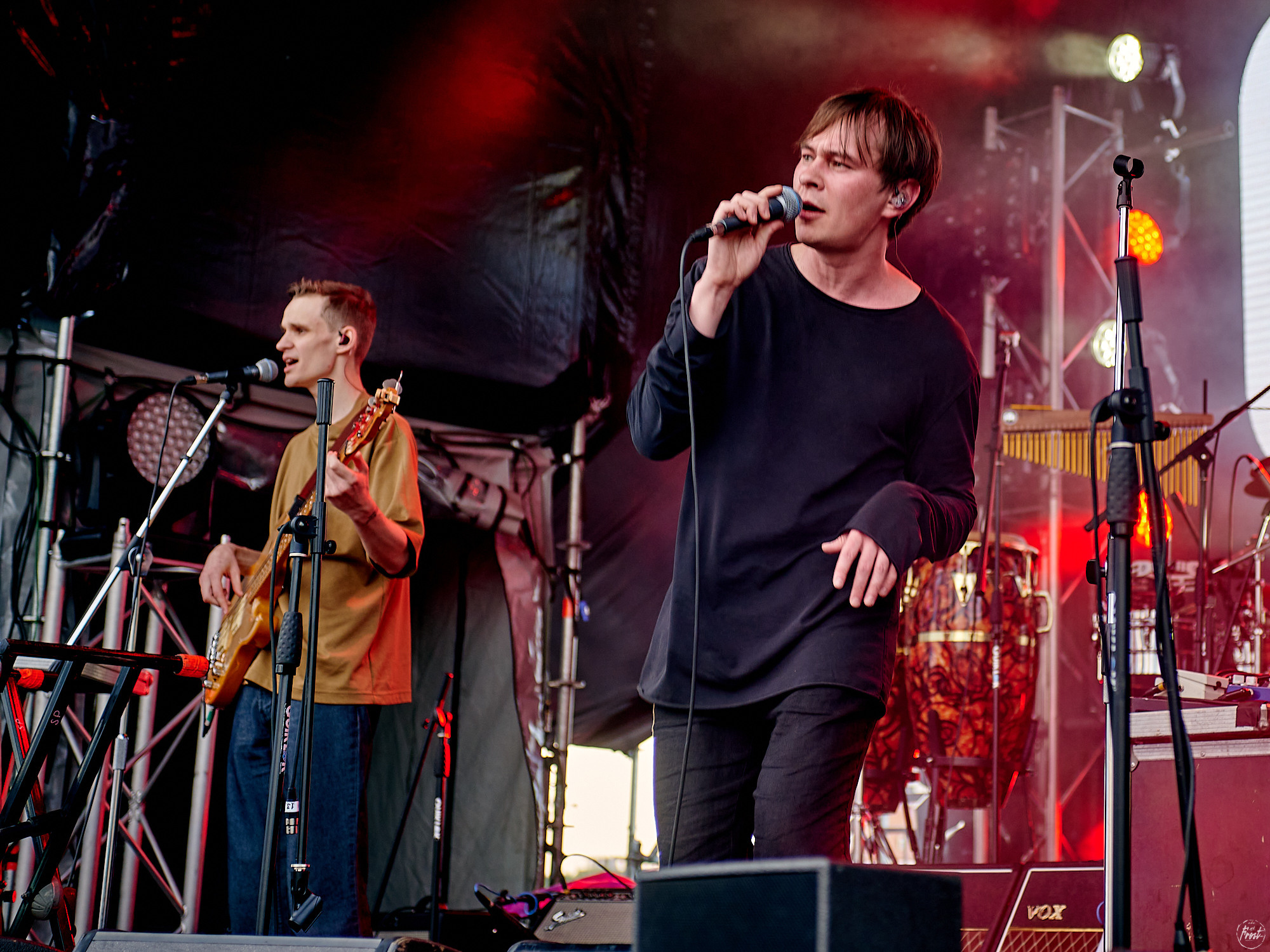 Концерт группы OQJAV в Екатеринбурге. Фотографии отовсюду и обо всем