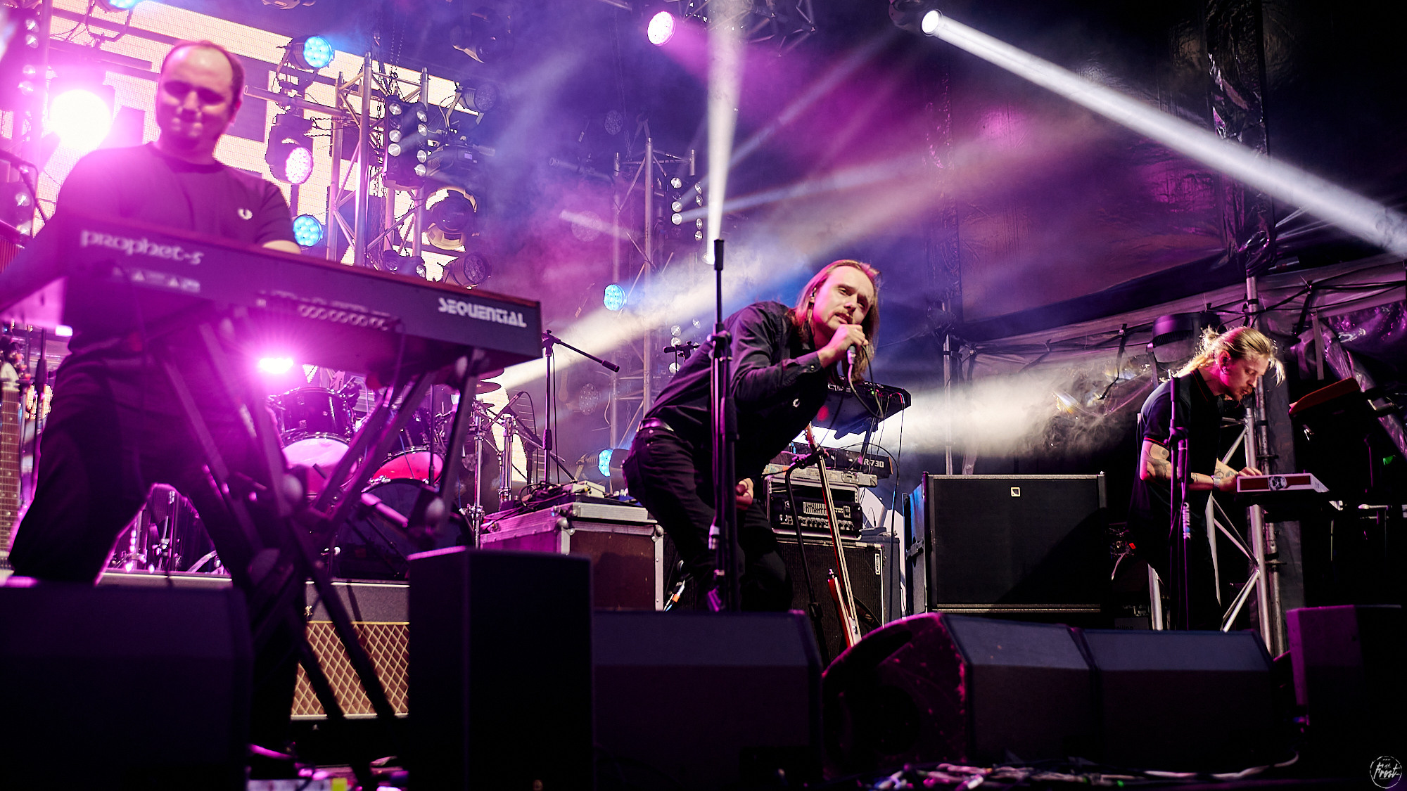 Концерт группы Молчат дома / Molchat doma в Екатеринбурге. Фотографии отовсюду и обо всем