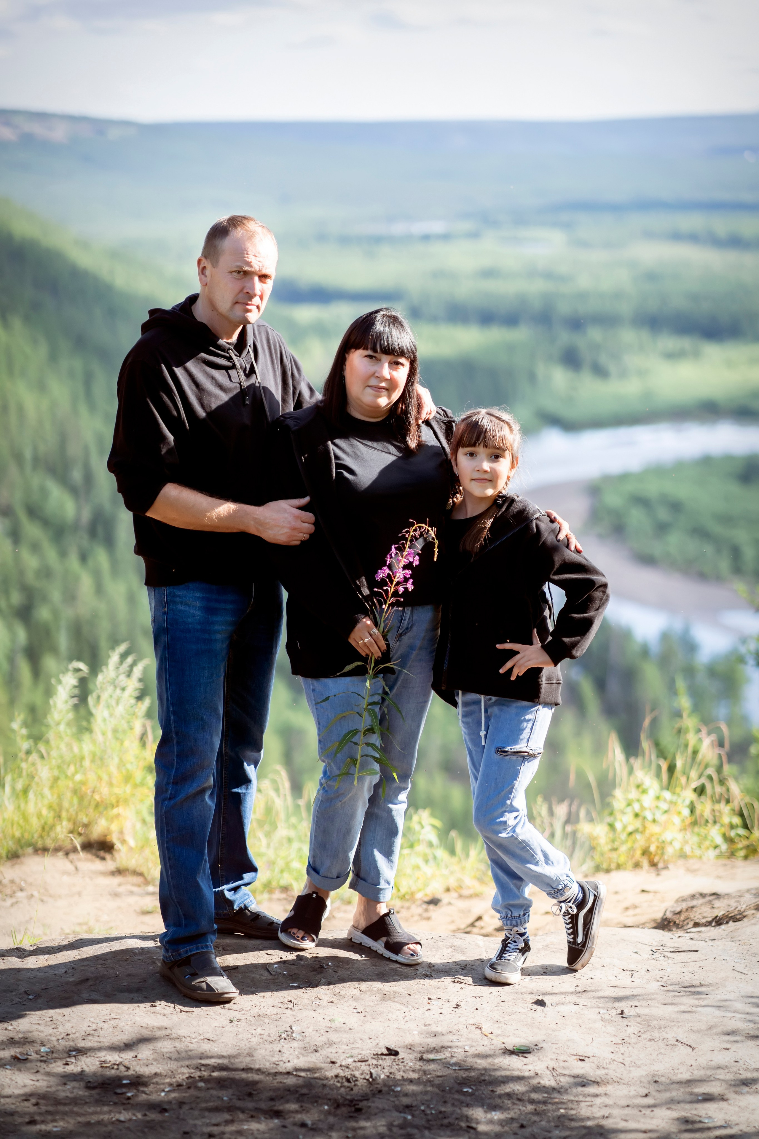 Летняя прогулка на АЯМовской скале. Семейный и детский фотограф в Хабаровске Анна Гриневич