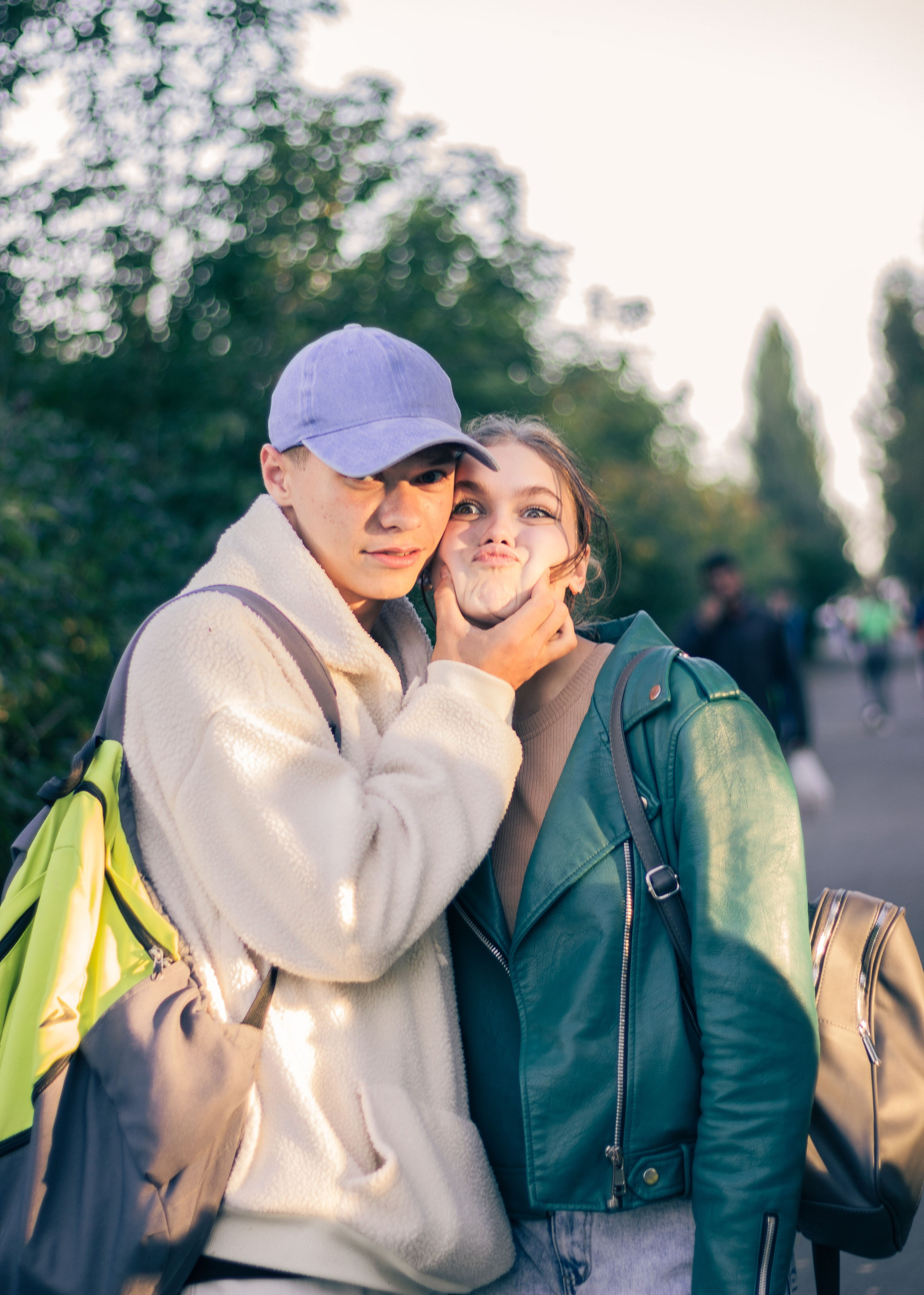 Какие-то ребята на улице. Портретный и репортажный фотограф в Кемерово Алексеева Анастасия