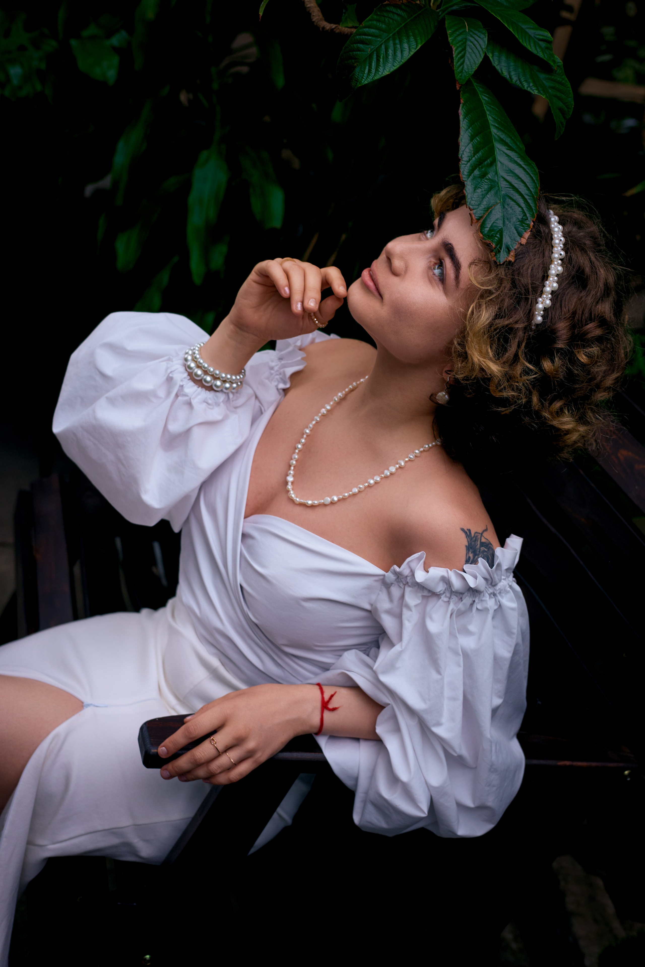 Фотосессия в саду. Портретный фотограф в Санкт-Петербурге Анастасия Епифанова