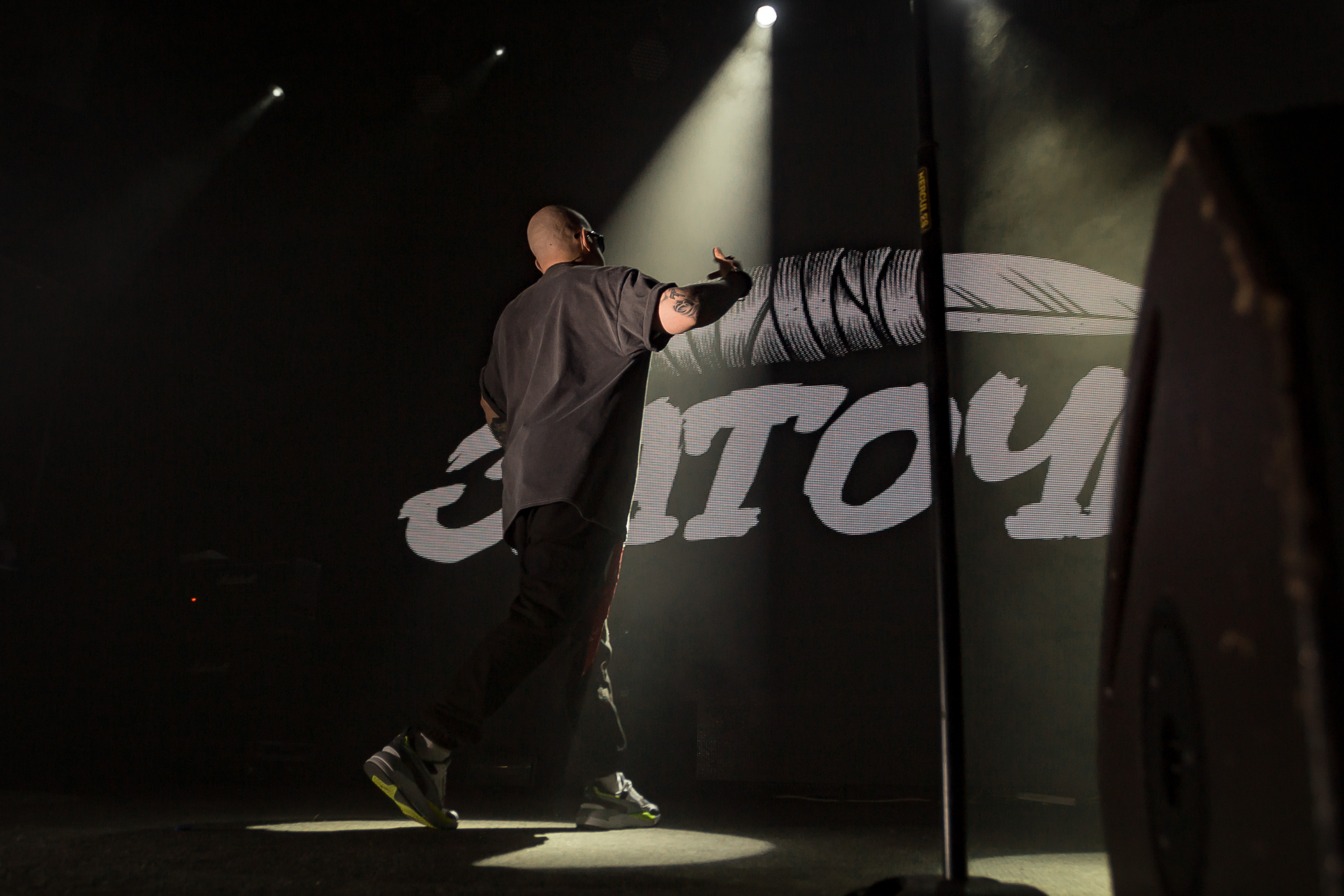 Заточка. Фотографиня Мария Дикова