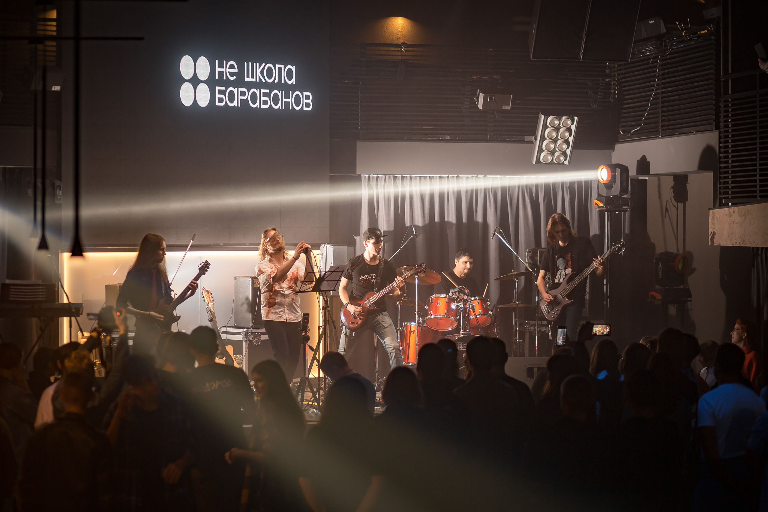 Не Школа Барабанов в Dusty Gold. Фотографиня Мария Дикова