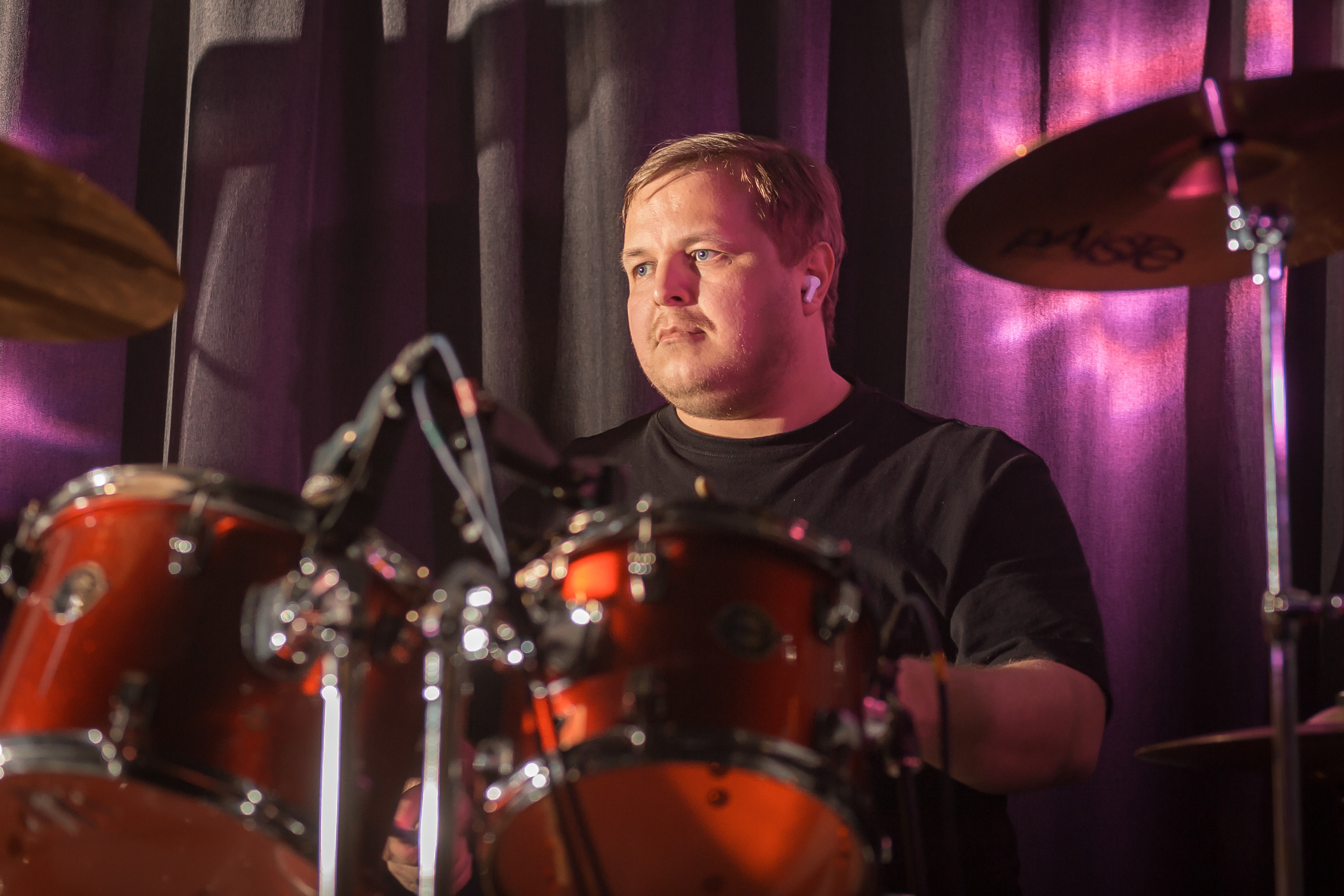 Не Школа Барабанов в Dusty Gold. Фотографиня Мария Дикова