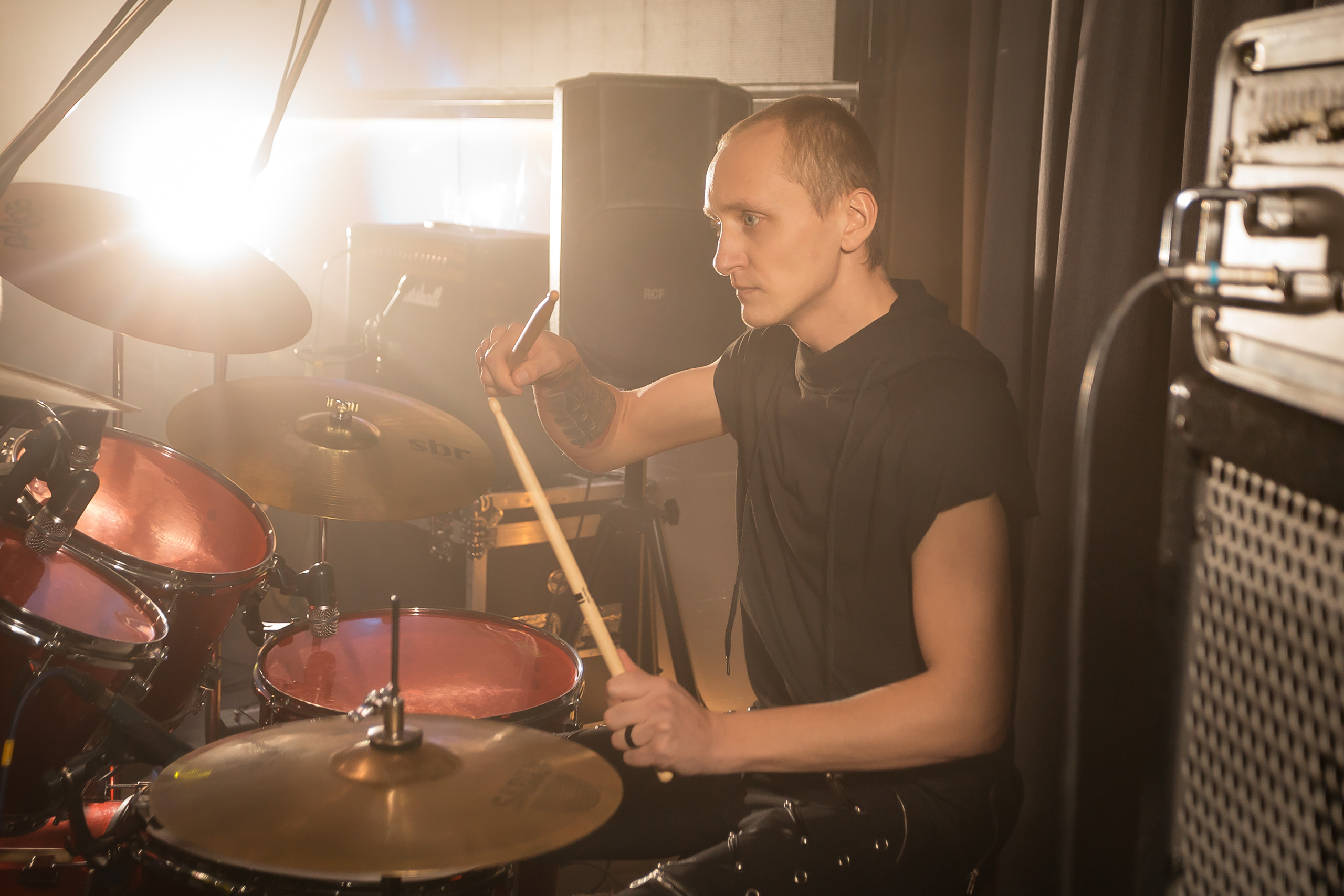 Не Школа Барабанов в Dusty Gold. Фотографиня Мария Дикова