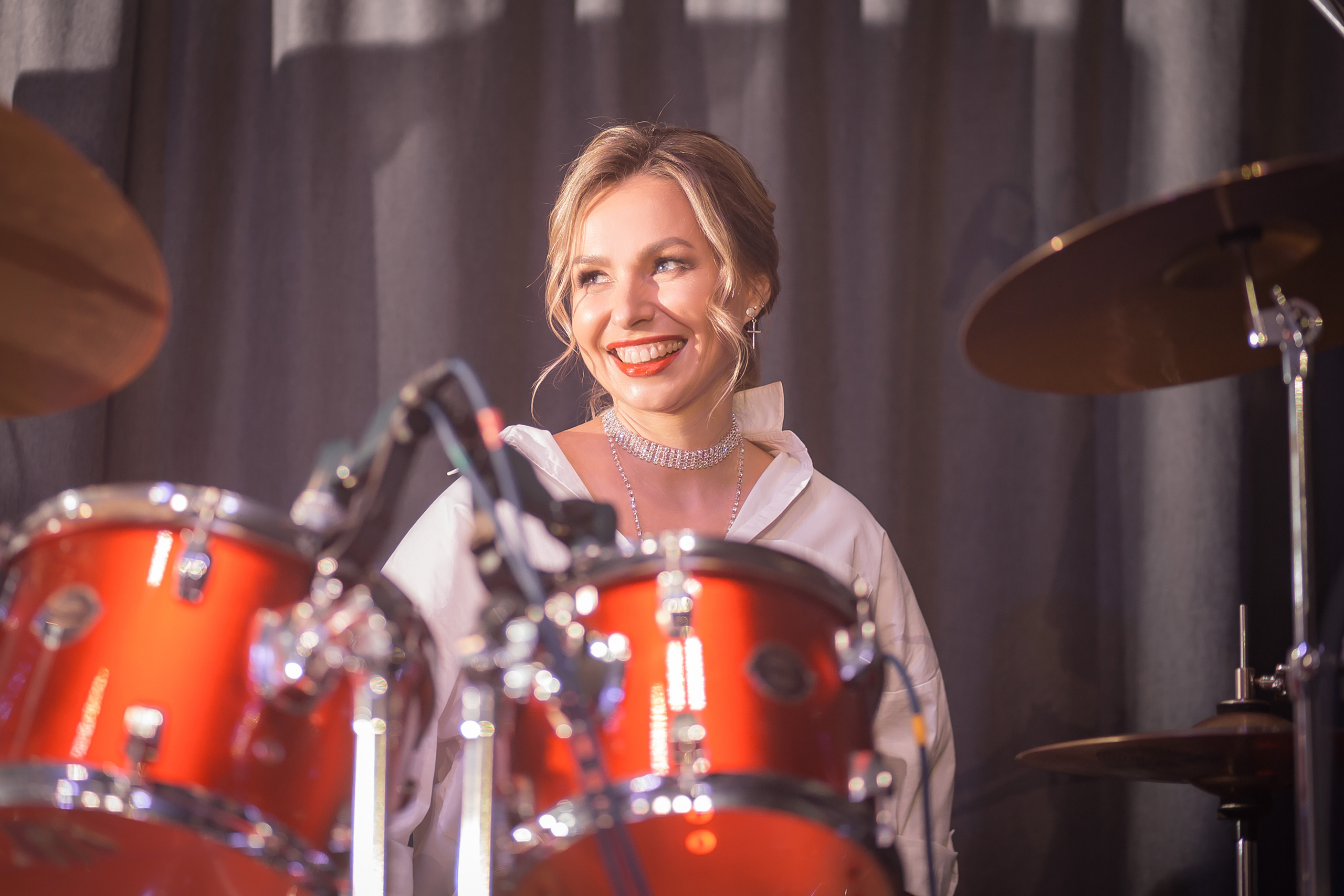 Не Школа Барабанов в Dusty Gold. Фотографиня Мария Дикова