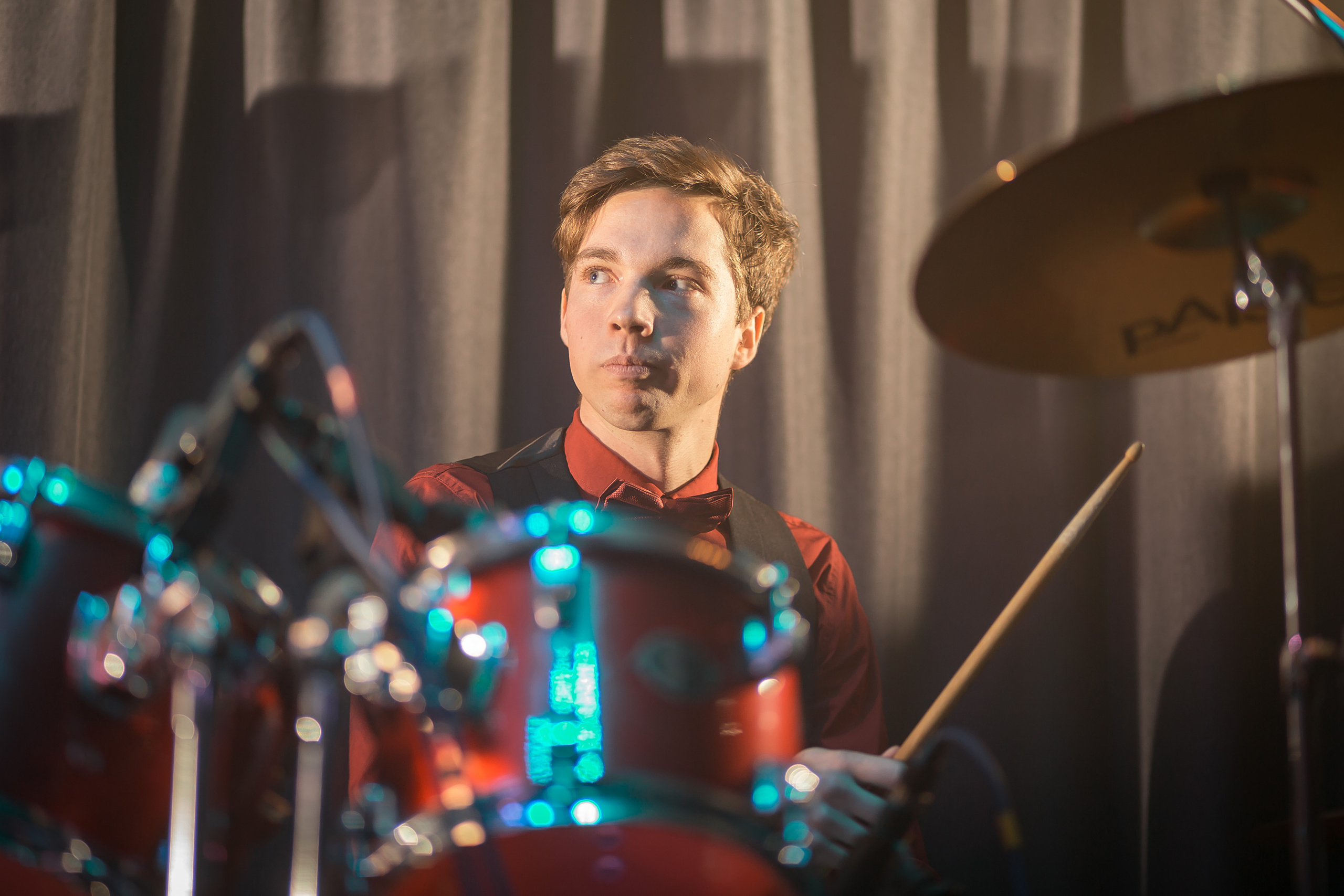 Не Школа Барабанов в Dusty Gold. Фотографиня Мария Дикова