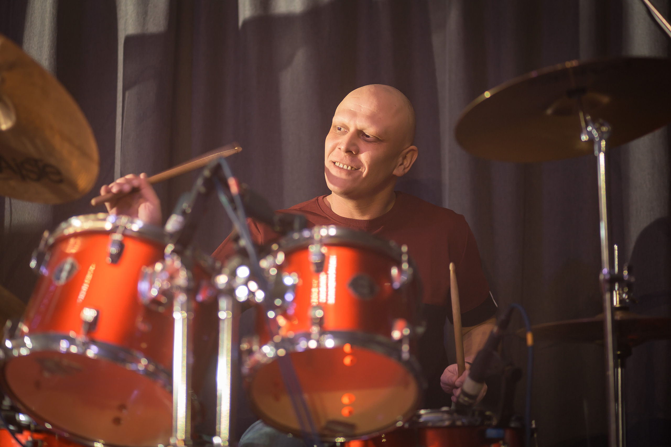 Не Школа Барабанов в Dusty Gold. Фотографиня Мария Дикова