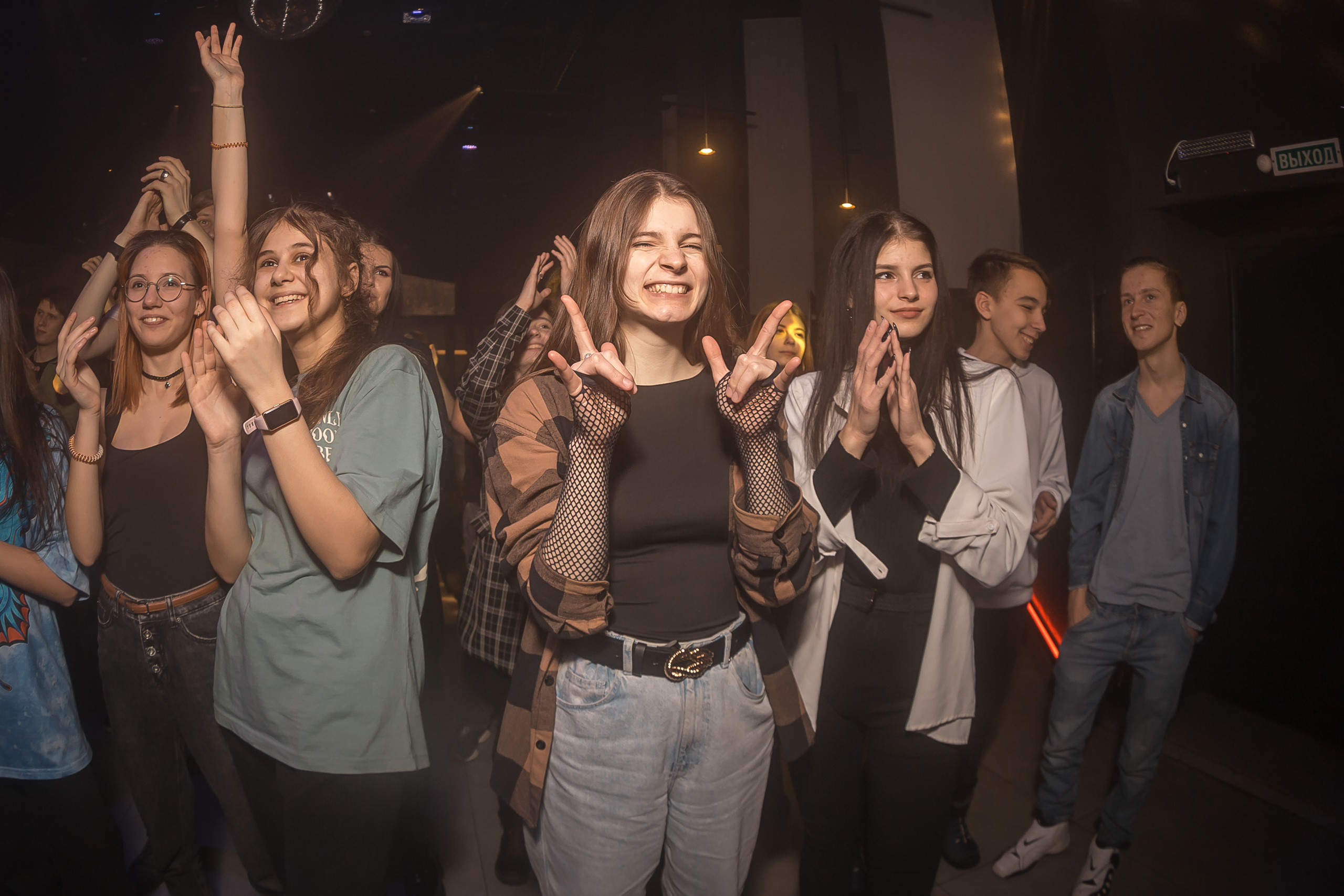 Не Школа Барабанов в Dusty Gold. Фотографиня Мария Дикова