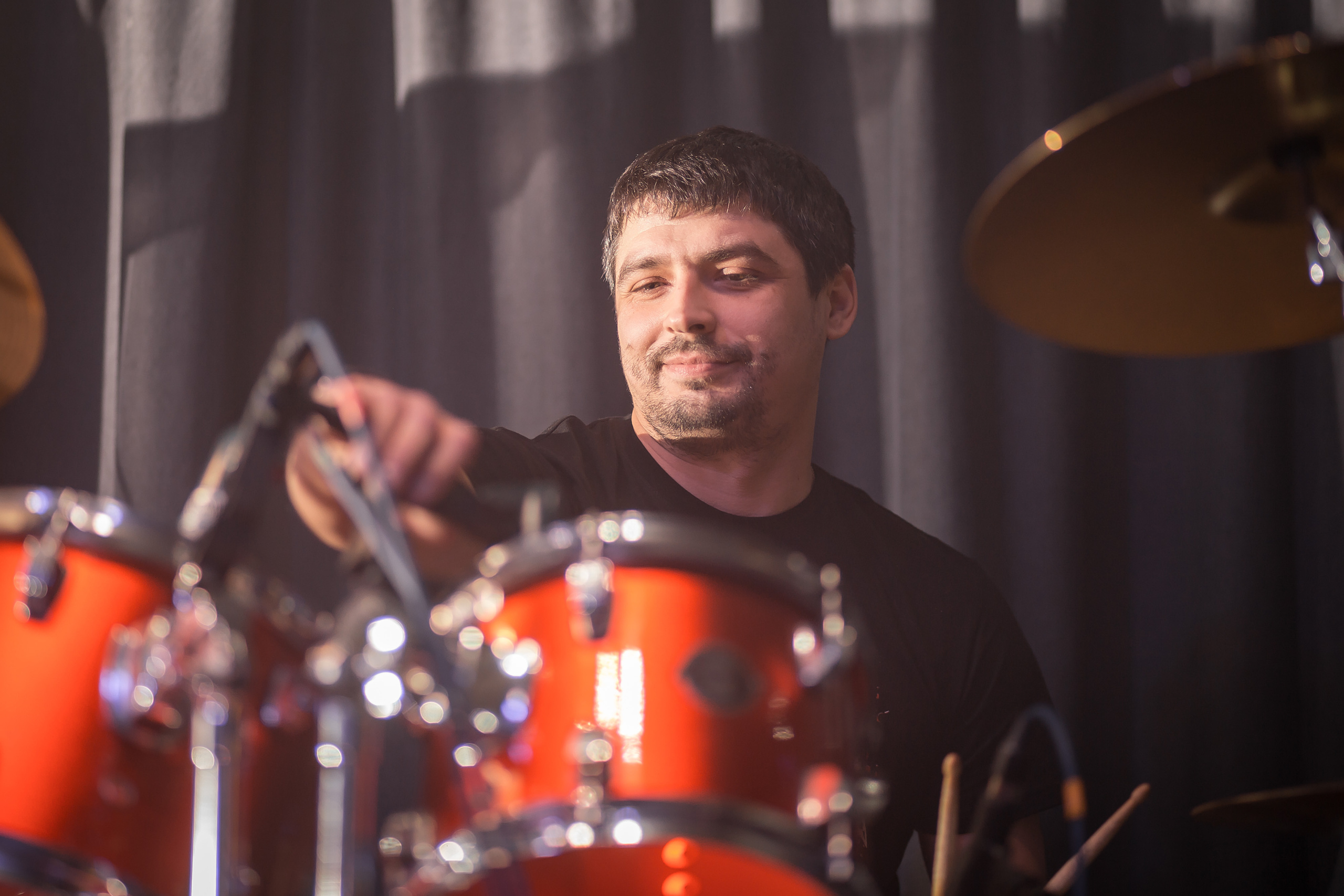 Не Школа Барабанов в Dusty Gold. Фотографиня Мария Дикова