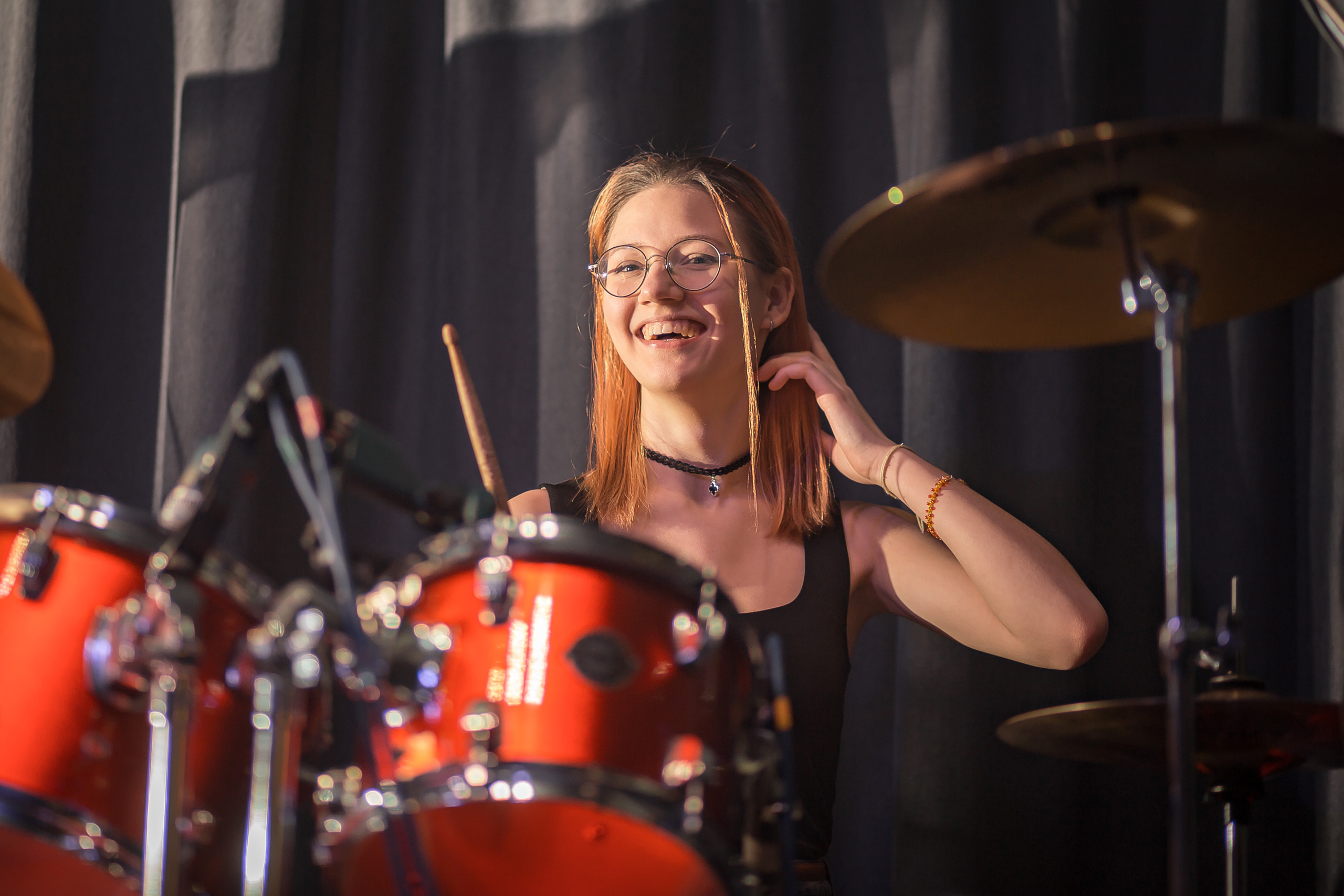 Не Школа Барабанов в Dusty Gold. Фотографиня Мария Дикова